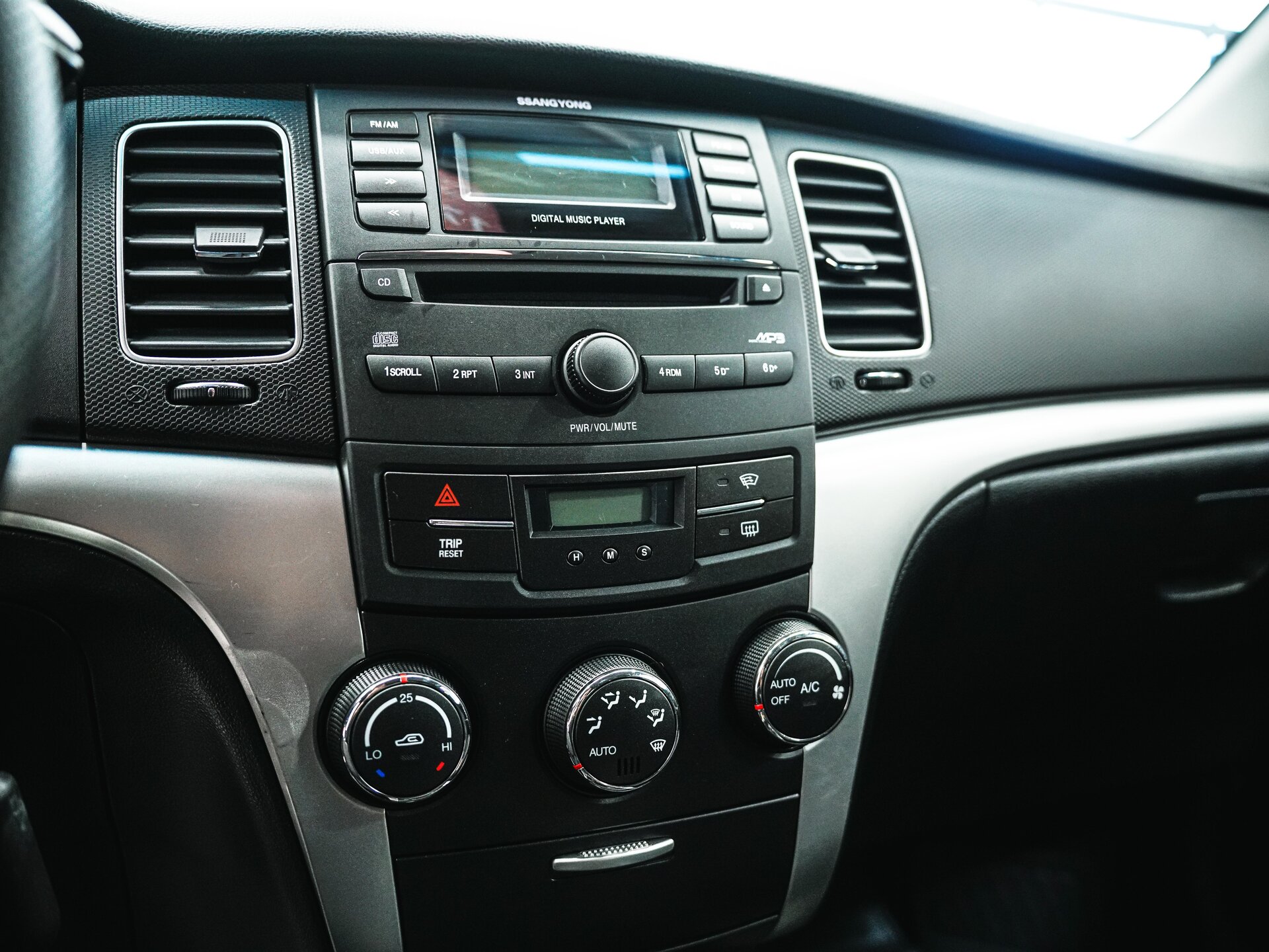 SsangYong Actyon 2011 19