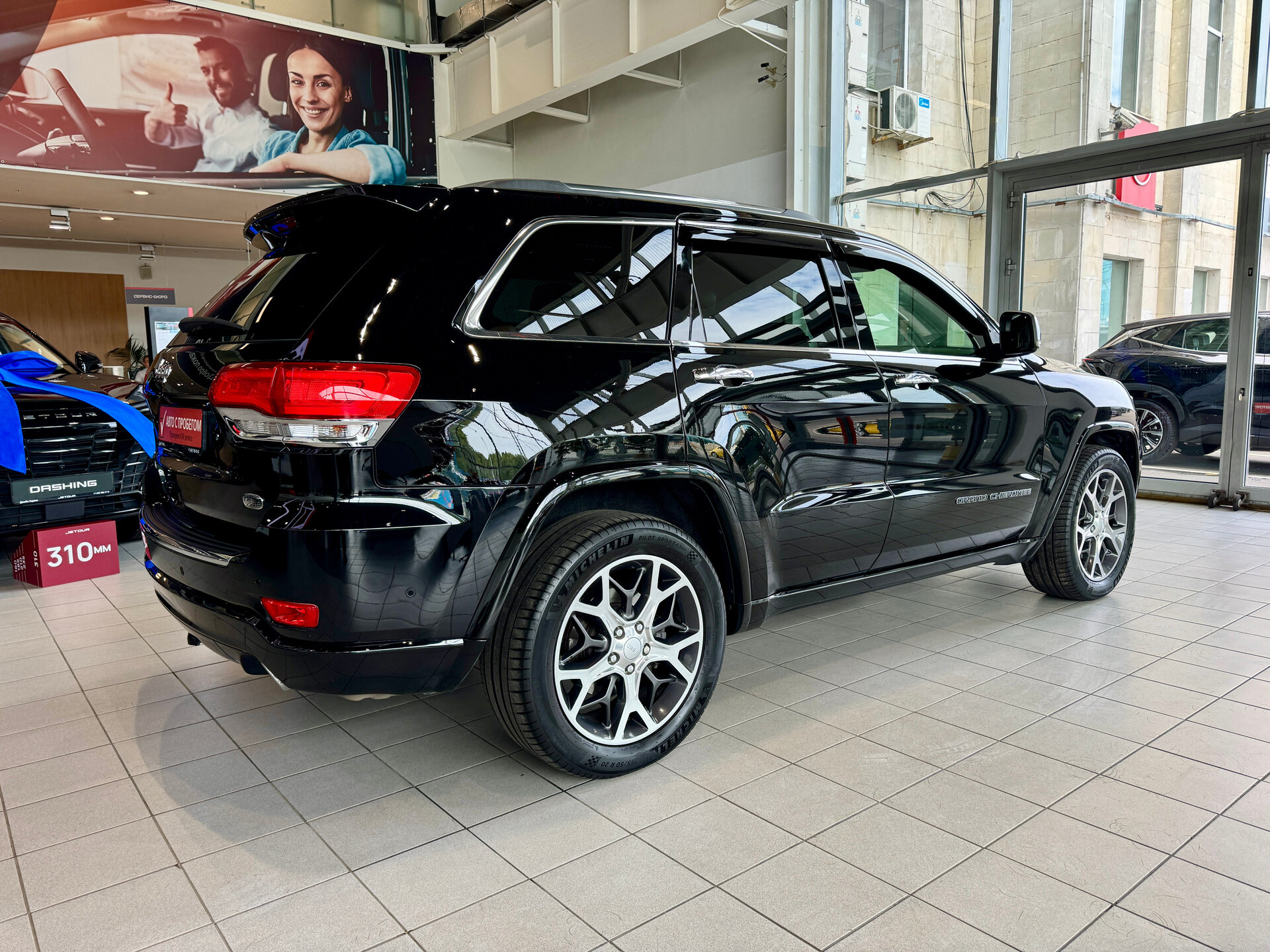 БУ автомобиль Jeep Grand Cherokee 2019  3.0 л ( 250 л. с.) Черный с пробегом 80445 км
