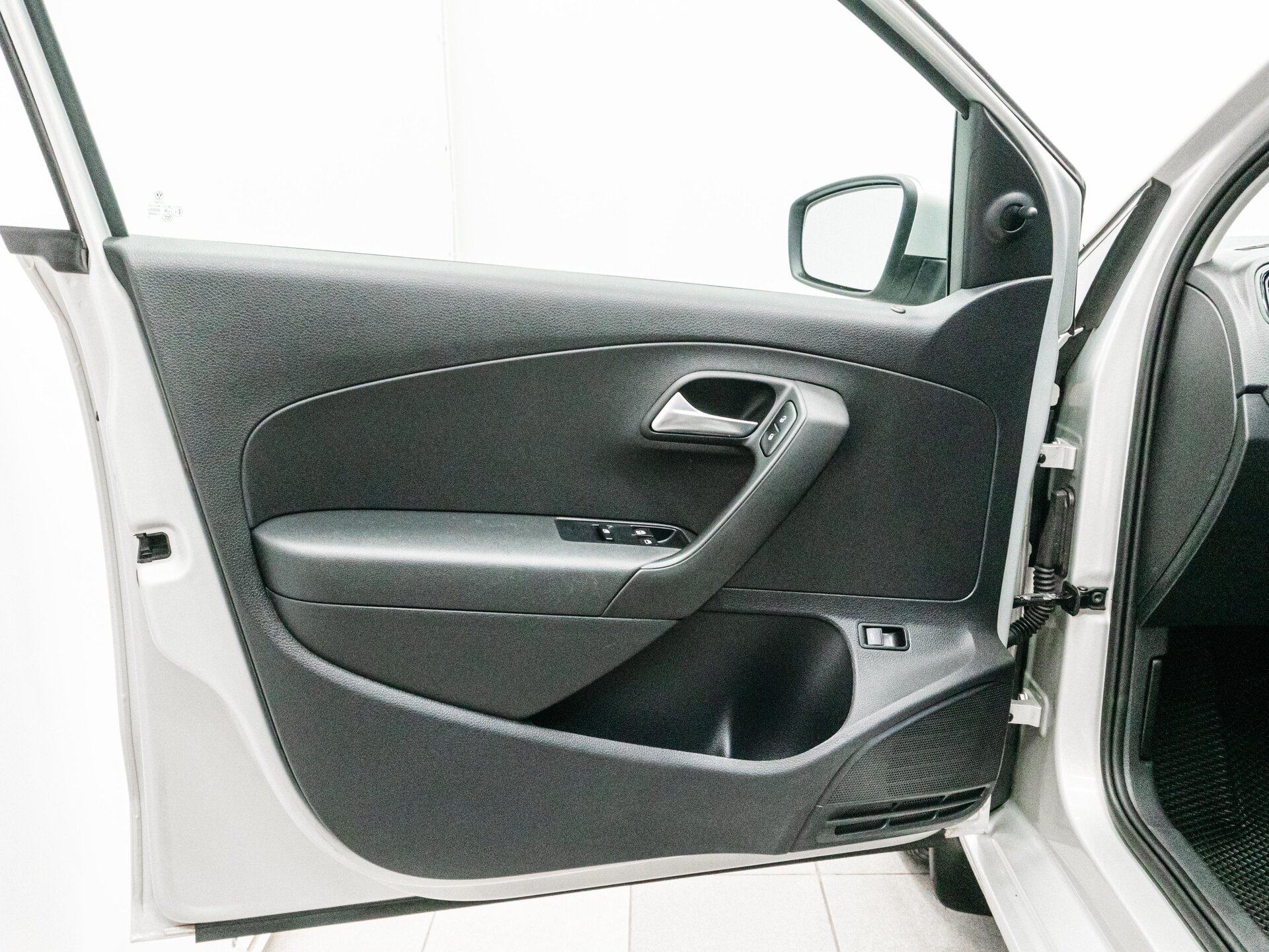 Volkswagen Polo 2010 9