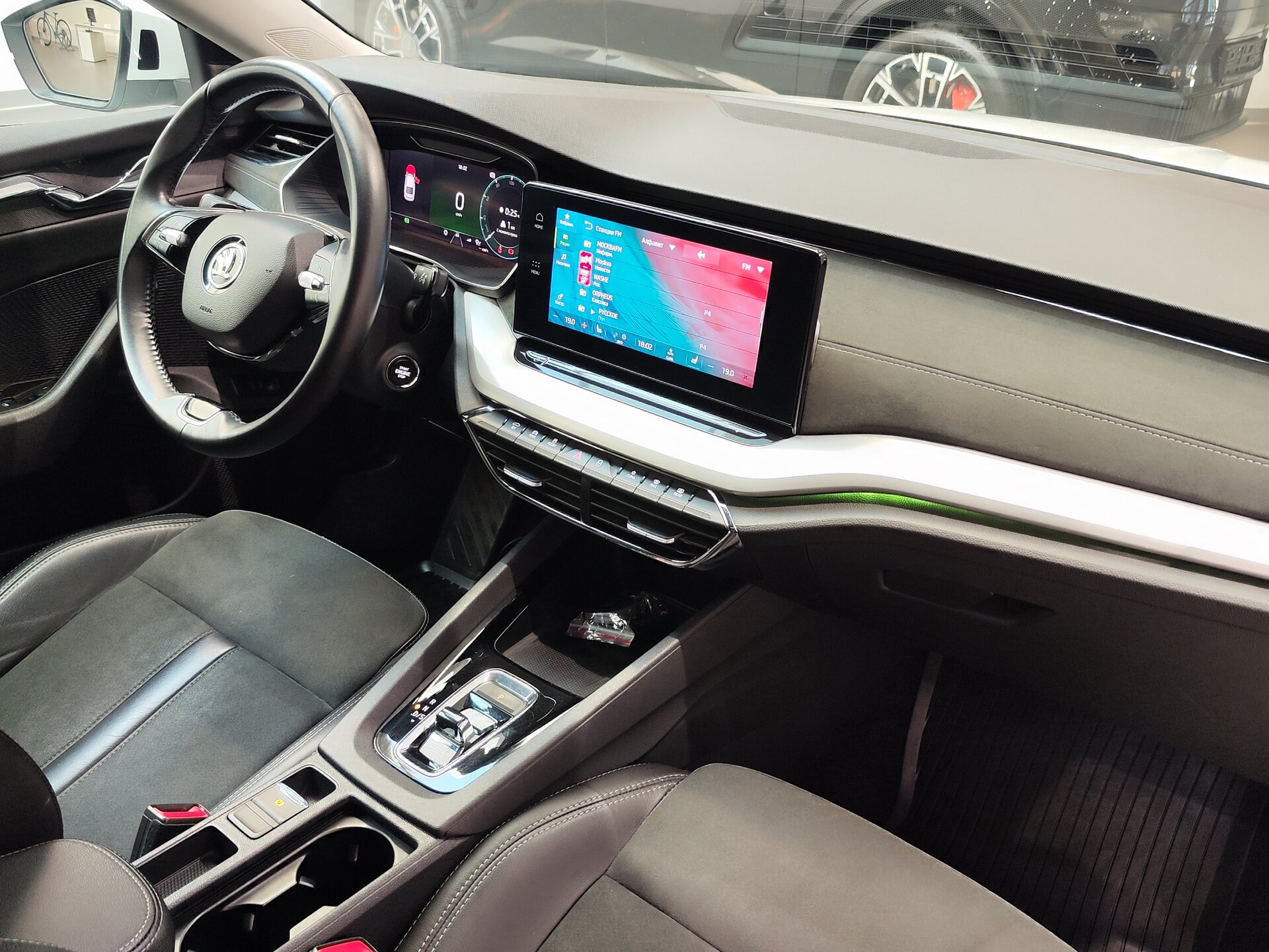 Автомобиль Skoda Octavia 1.4 AT (150 л.с.) - 12