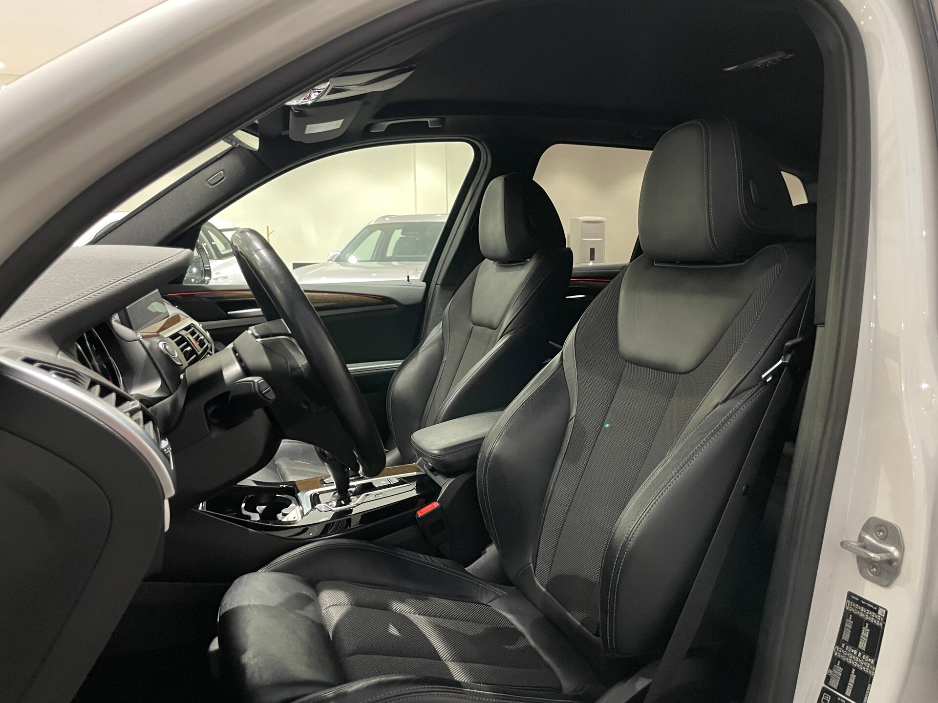 Автомобиль BMW X3 20d xDrive 2.0d AT (190 л.с.) 4WD - 8