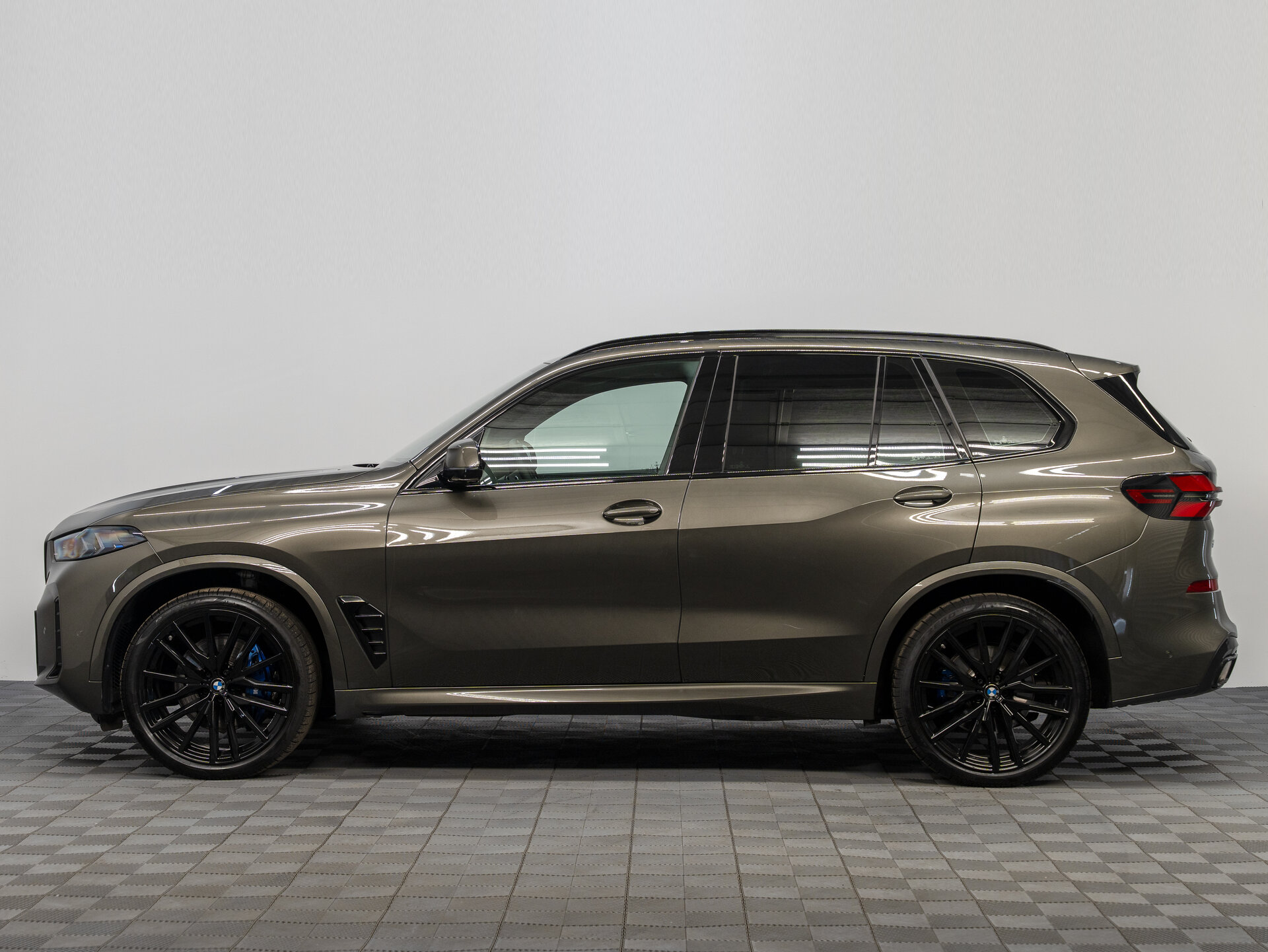Автомобиль BMW X5 40i 3.0 AT (381 л.с.) 4WD - 8