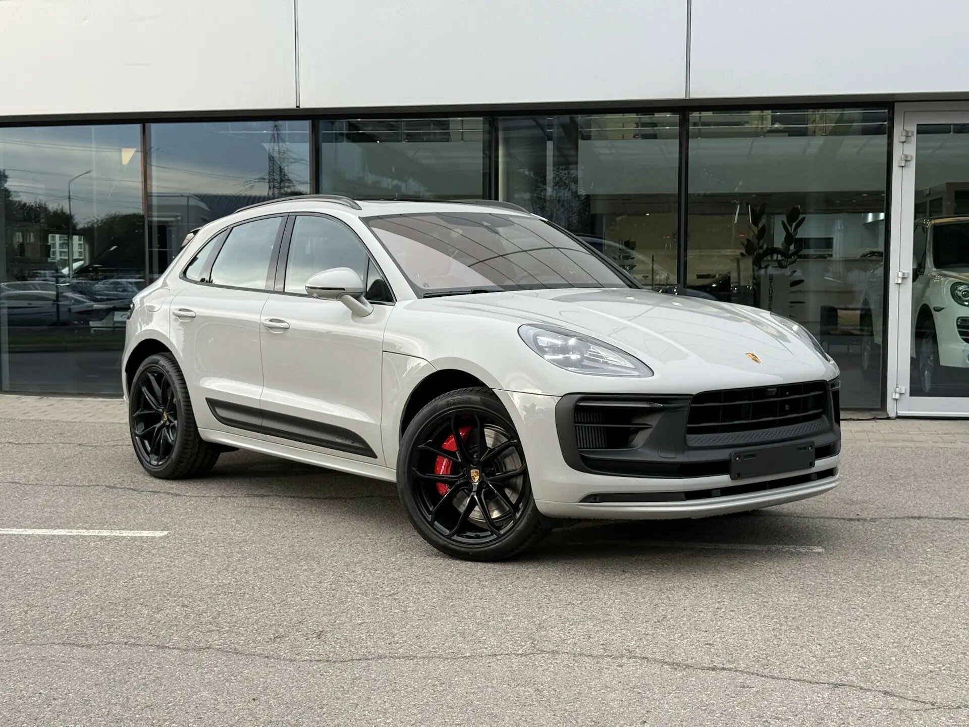 Автомобиль Porsche Macan GTS 2.9 AMT (440 л.с.) 4WD - 3
