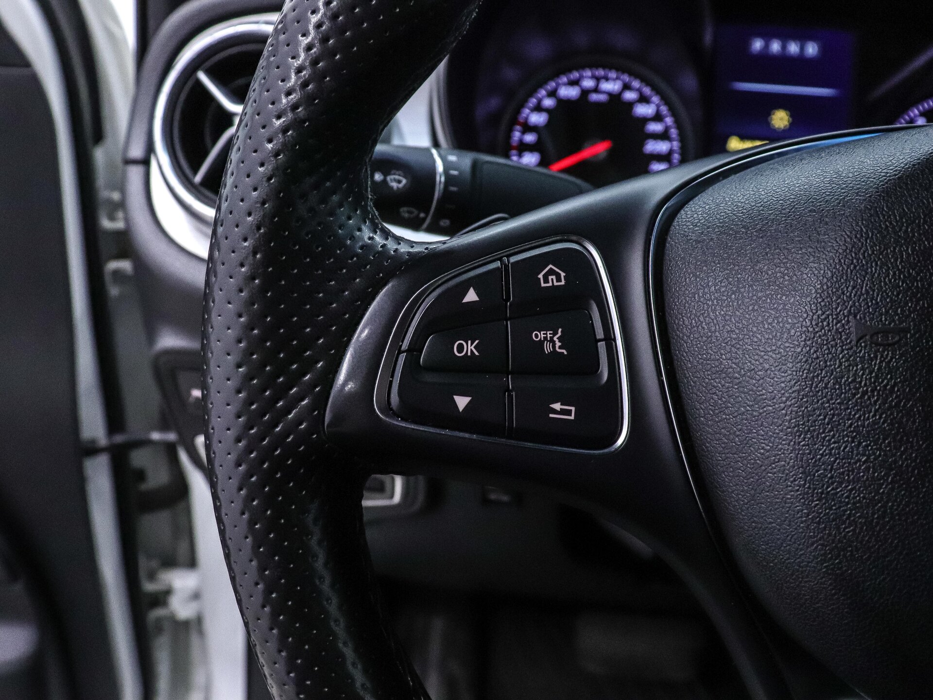 Mercedes-Benz X-Класс 2019 13