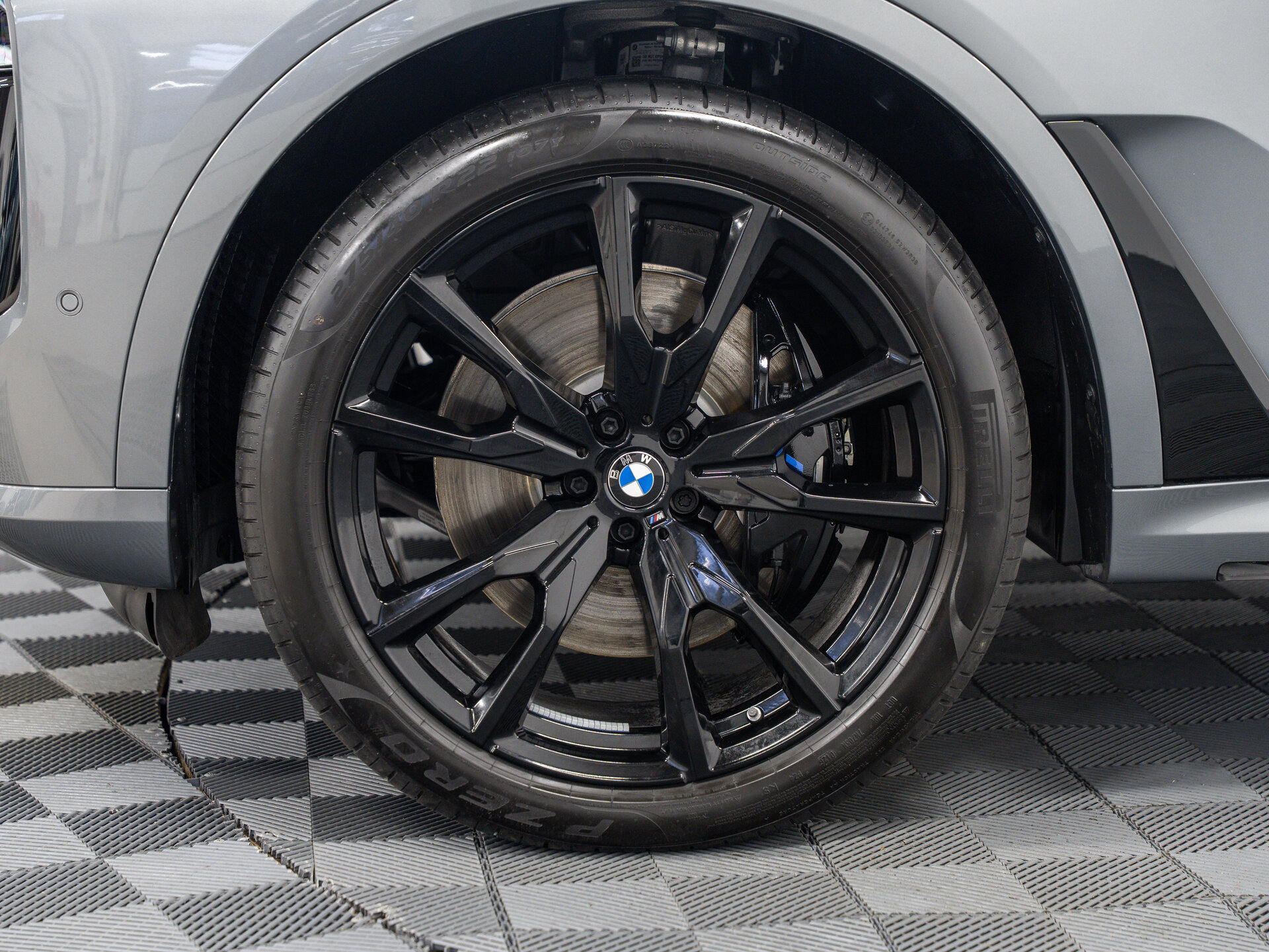 Автомобиль BMW X7 40d 3.0d AT (340 л.с.) 4WD - 4