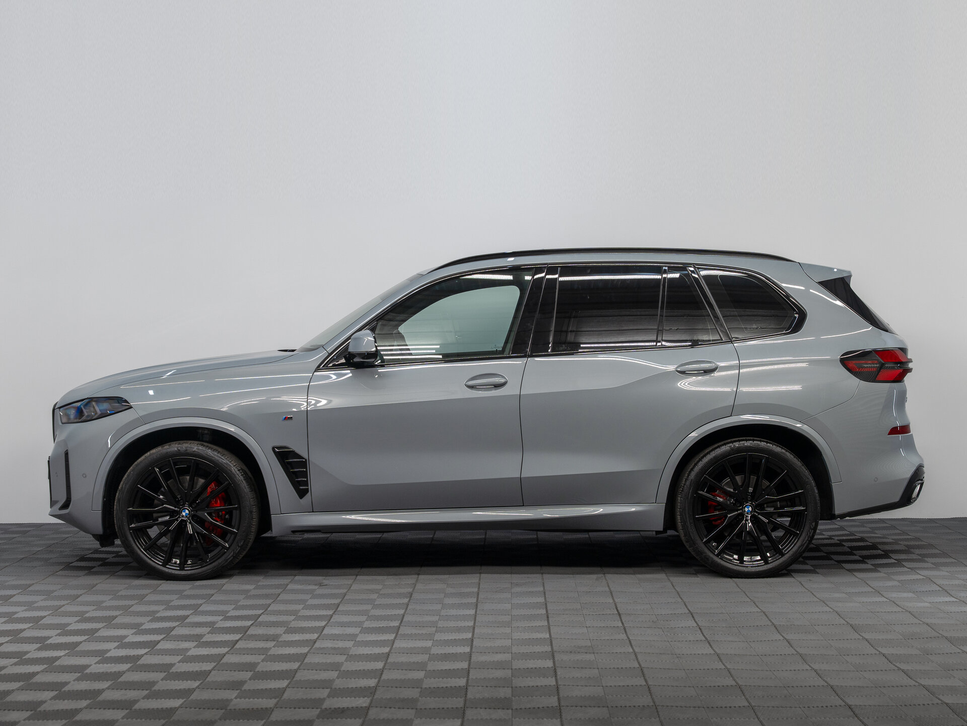 Автомобиль BMW X5 40d 3.0d AT (352 л.с.) 4WD - 6
