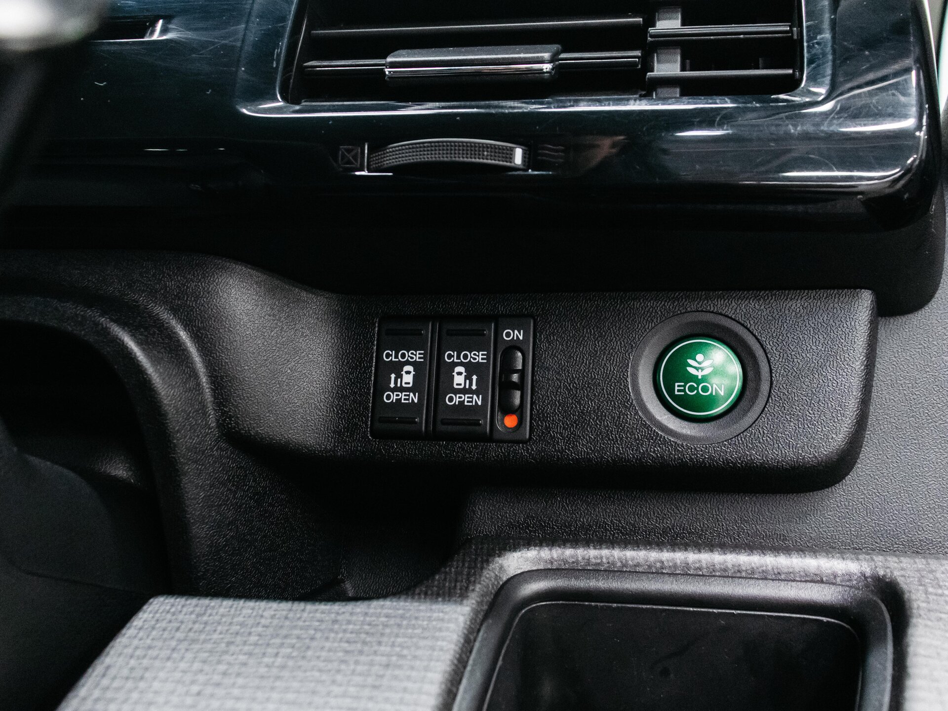 Honda Stepwgn 2015 16