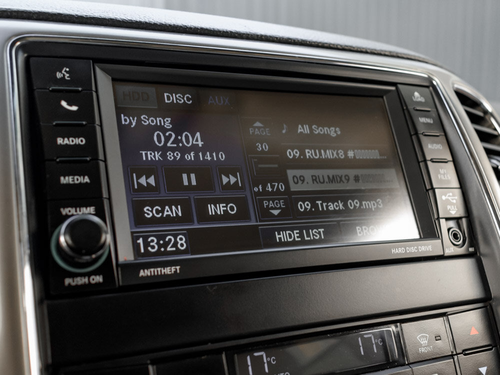 Купить Jeep Grand Cherokee 3.6 AT (286 л.с.) 4WD, 2011 в Екатеренбурге
