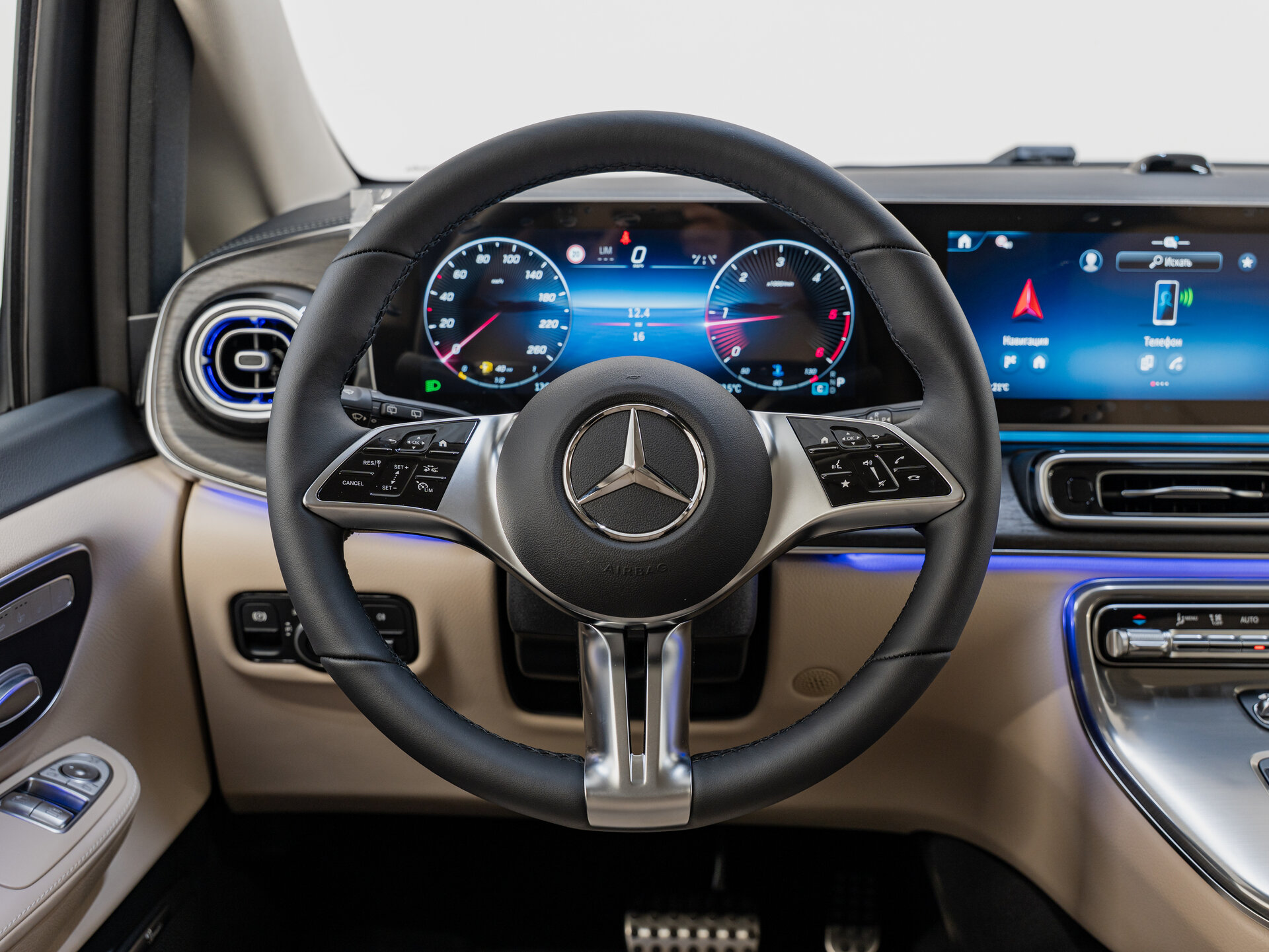 Автомобиль Mercedes-Benz V-Класс 300 d экстра длинный 2.0d AT (237 л.с.) 4WD - 12