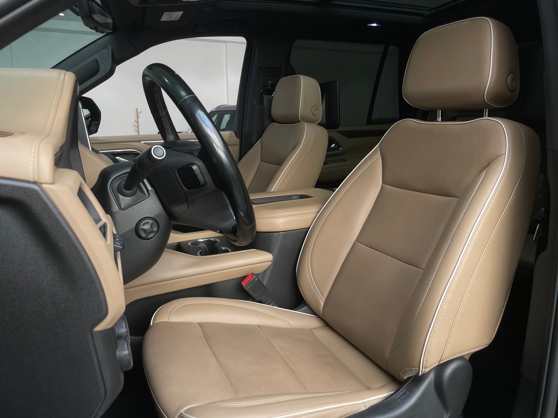 Автомобиль Chevrolet Tahoe 5.3 AT (360 л.с.) 4WD - 8