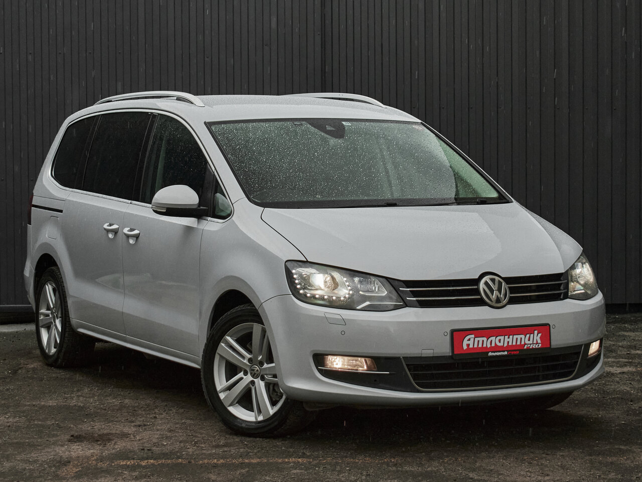 Купить Volkswagen Sharan 1.4 AMT (150 л.с.), 2017 в Екатеренбурге
