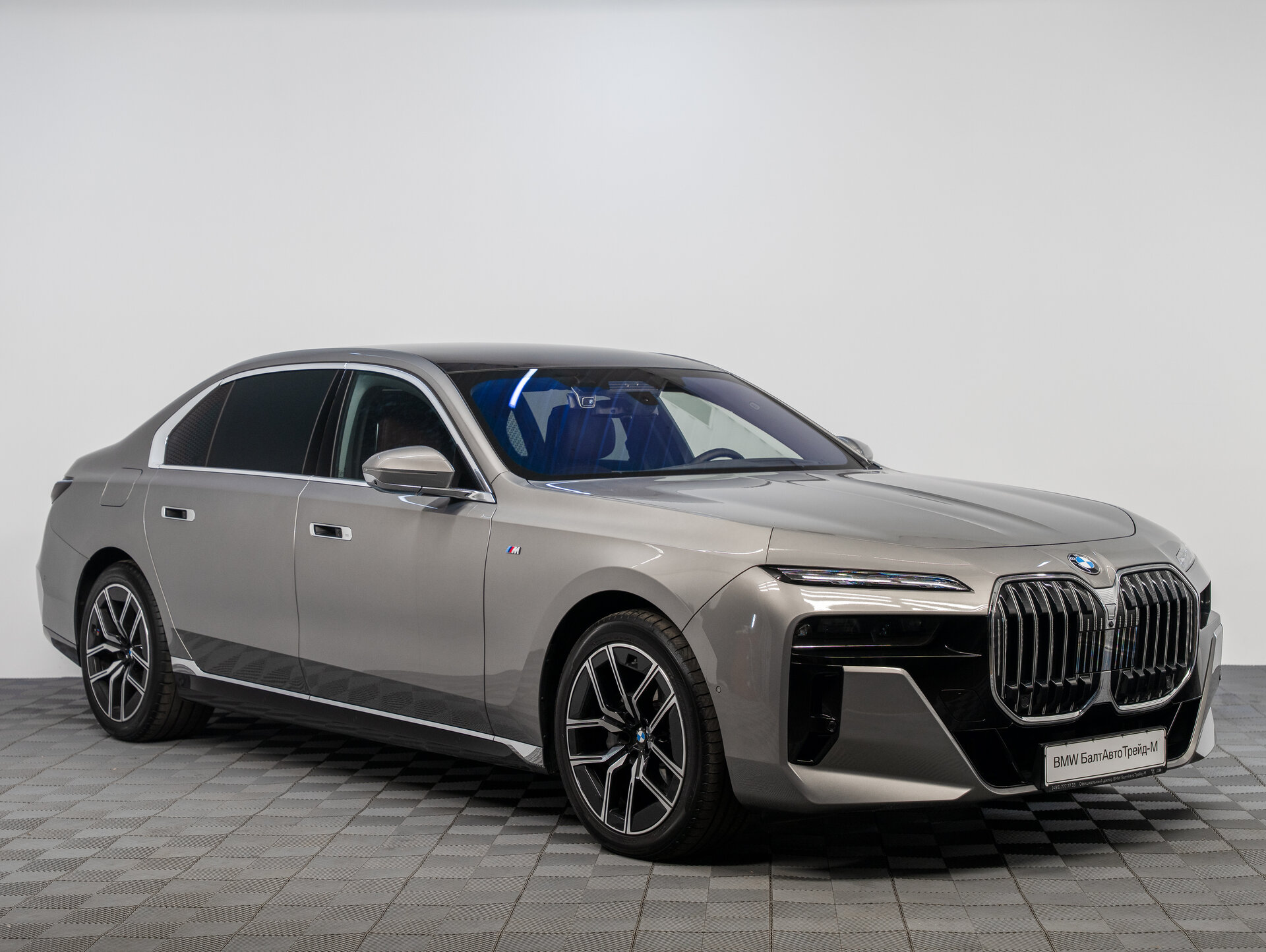 Автомобиль BMW 7 серии 740d xDrive 3.0d AT (286 л.с.) 4WD - 3