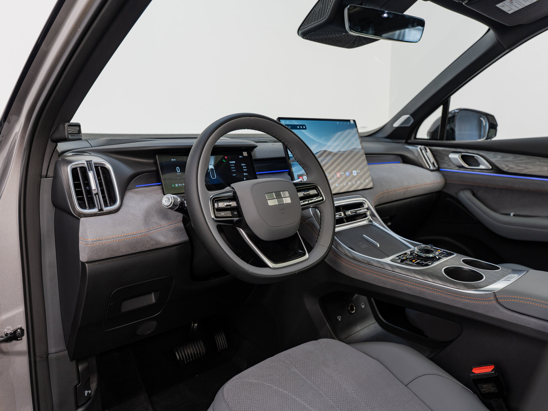 Автомобиль Geely Galaxy M7 1.5hyb AT (238 л.с.) - 9