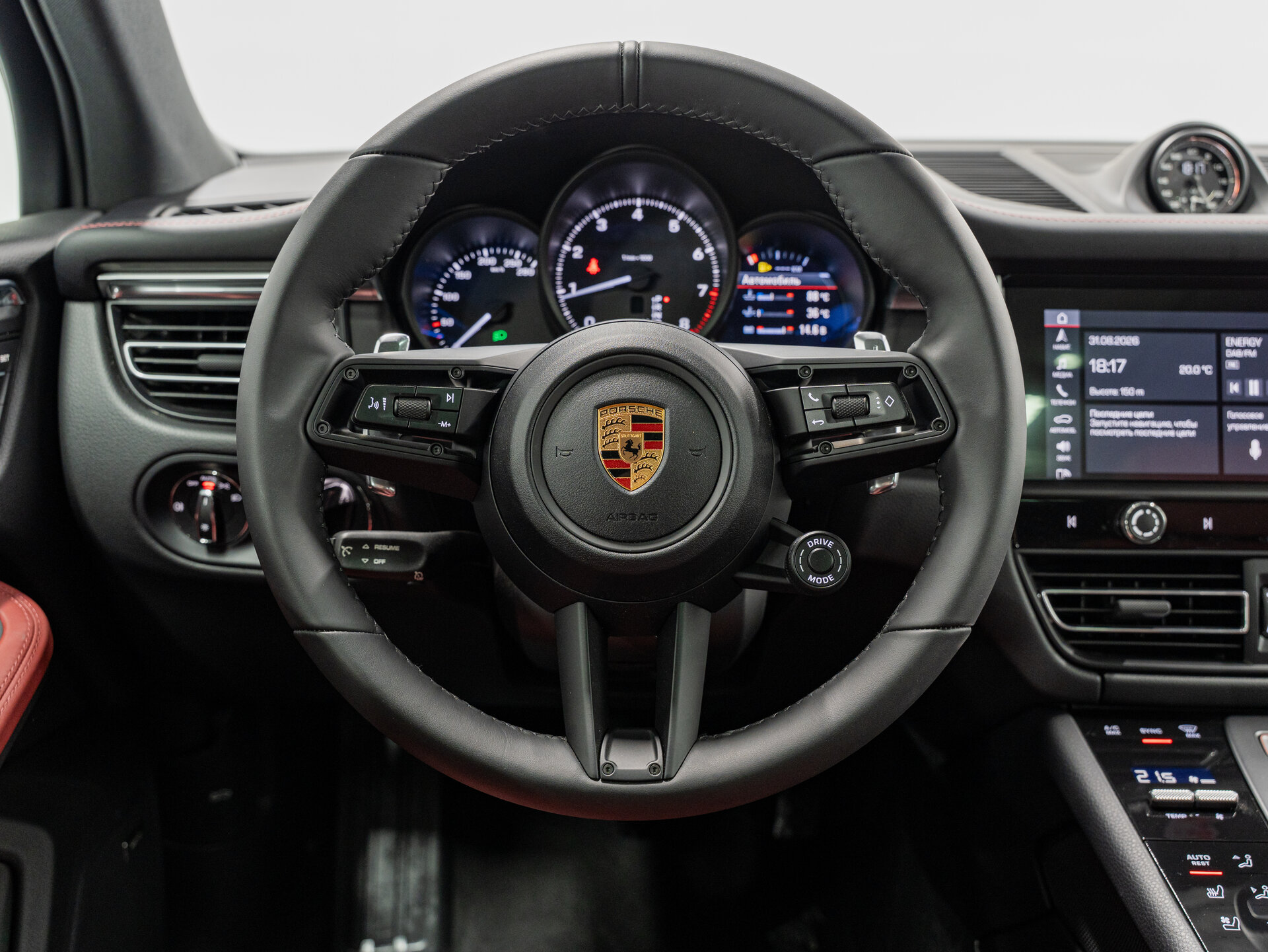Автомобиль Porsche Macan 2.0 AMT (265 л.с.) 4WD - 17