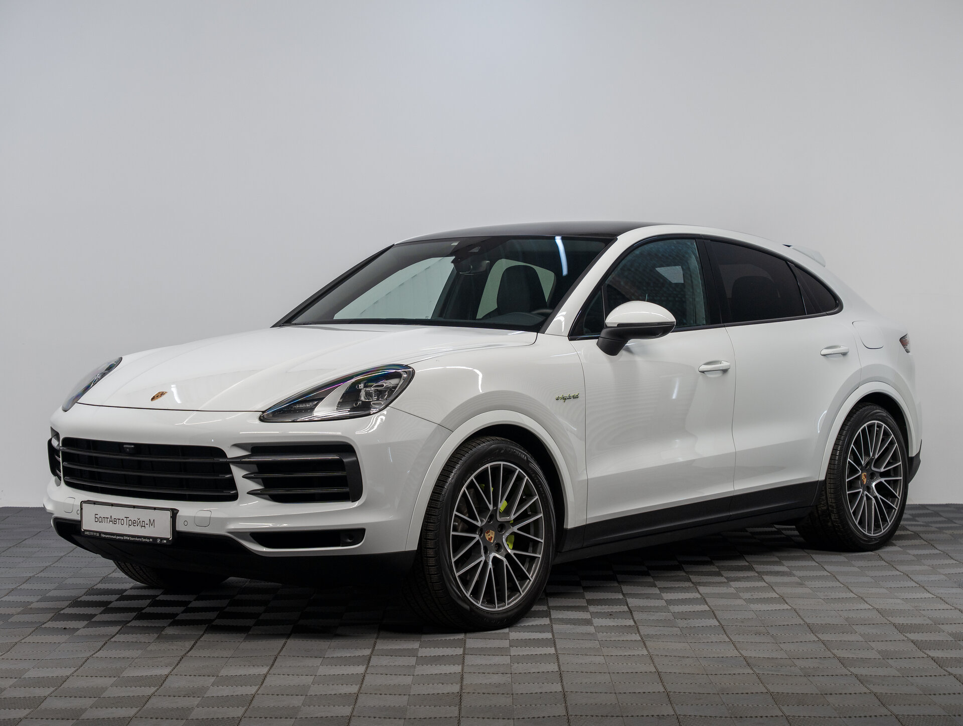 Автомобиль Porsche Cayenne E-Hybrid Coupé 3.0hyb AT (462 л.с.) 4WD - 1