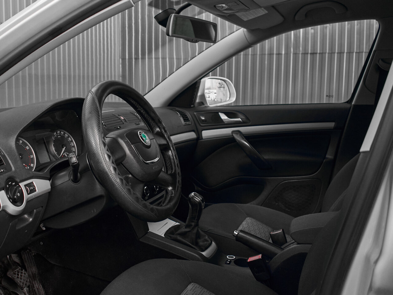 Купить Skoda Octavia 1.6 MT (102 л.с.), 2013 в Екатеренбурге