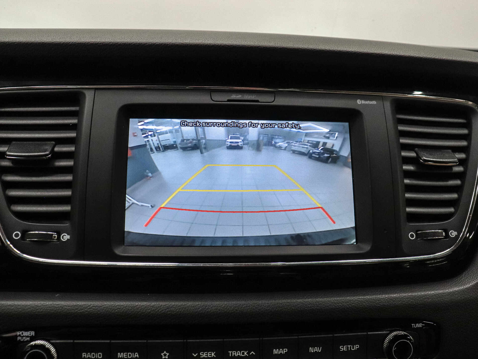 Kia Carnival 2019 18