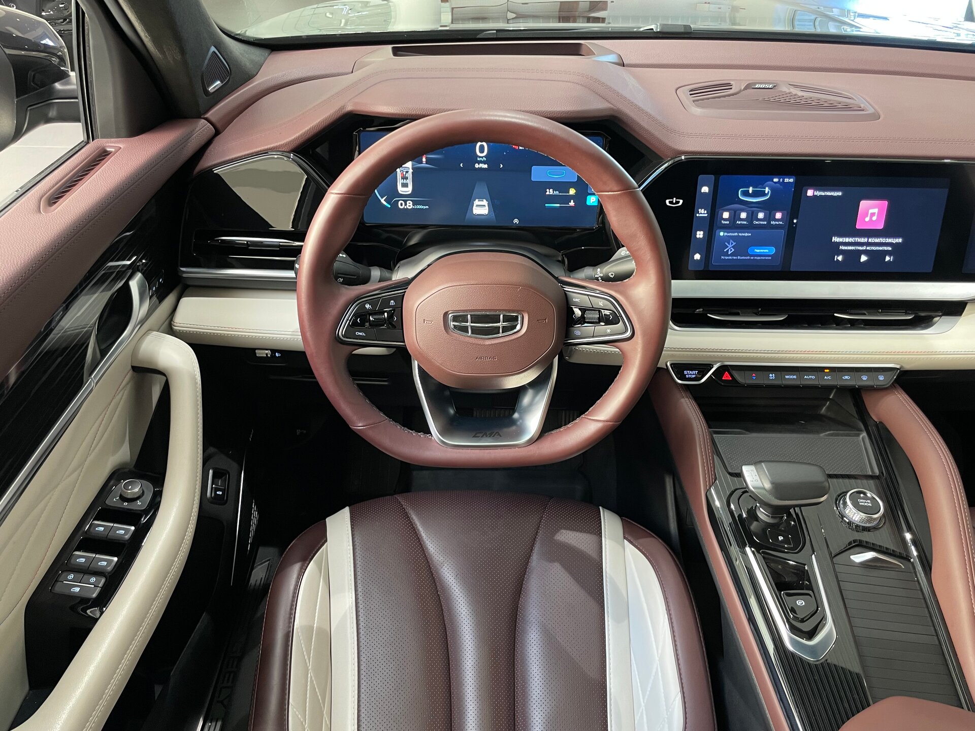 Автомобиль Geely Monjaro 2.0 AT (238 л.с.) 4WD - 14