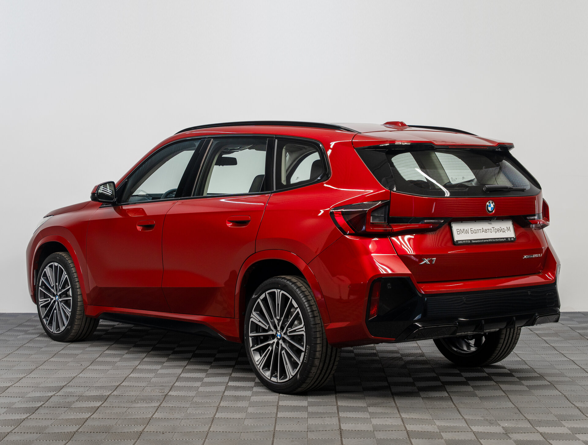 Автомобиль BMW X1 25Li xDrive 2.0 AMT (204 л.с.) 4WD - 4