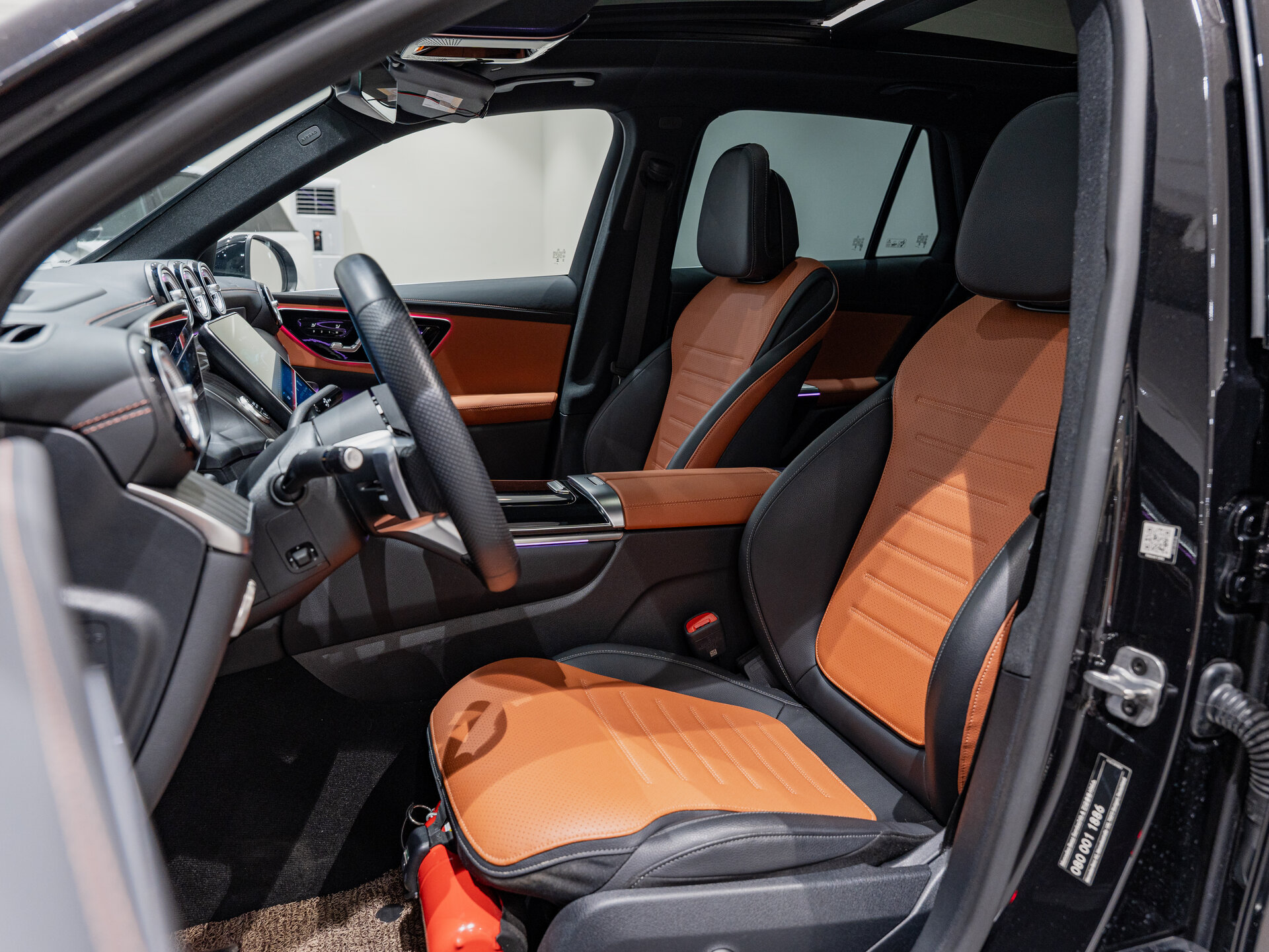 Автомобиль Mercedes-Benz GLC 300 2.0 AT (258 л.с.) 4WD - 20