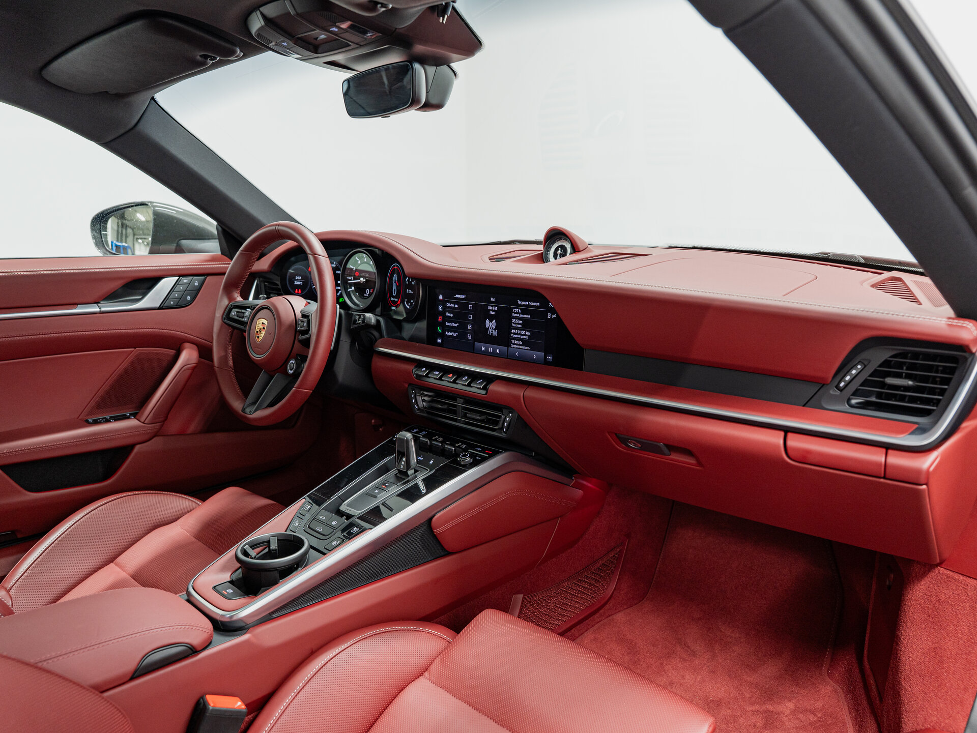 Автомобиль Porsche 911 Carrera 4 GTS 3.0 AMT (480 л.с.) 4WD - 15