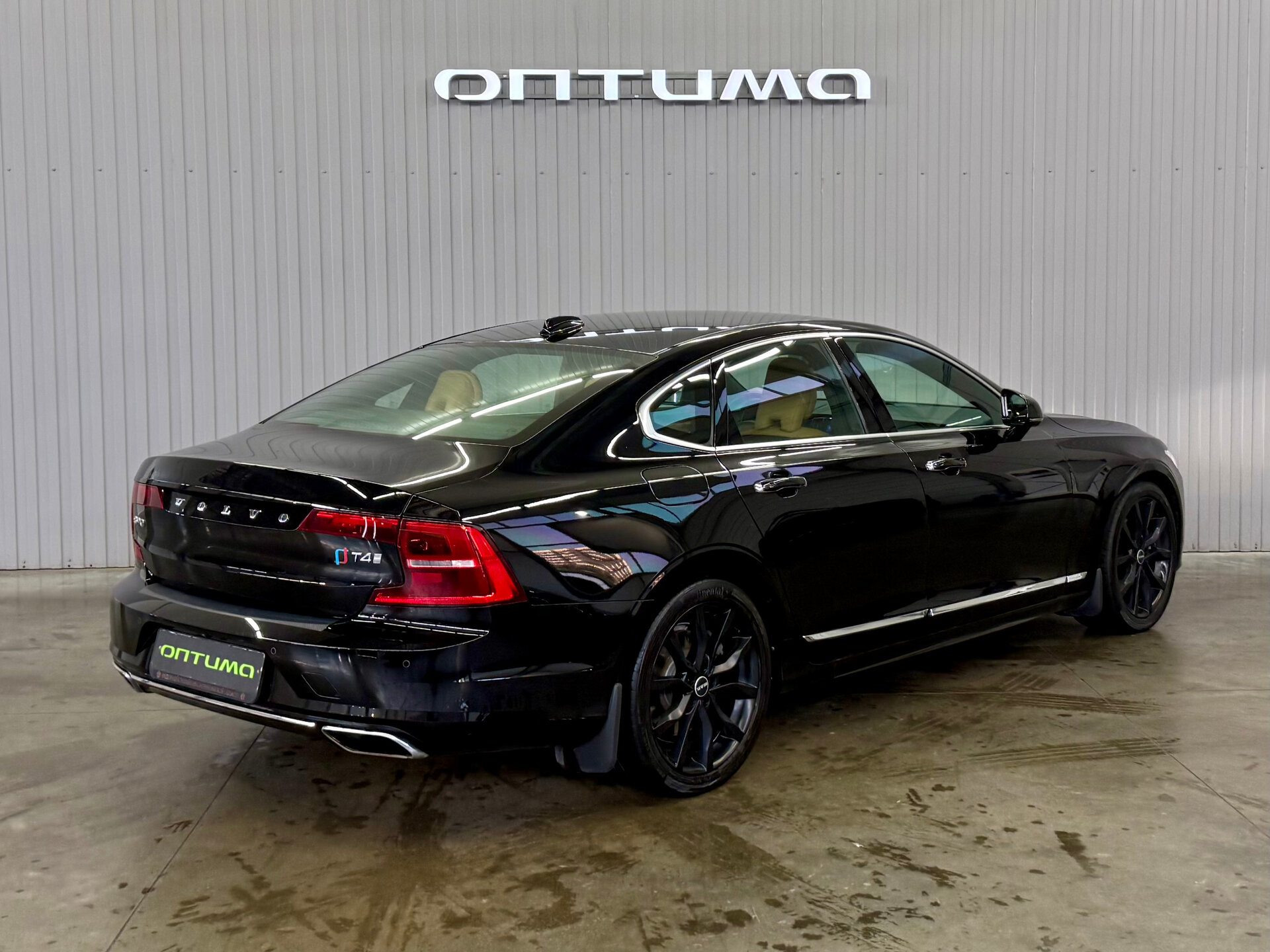 Volvo S90 