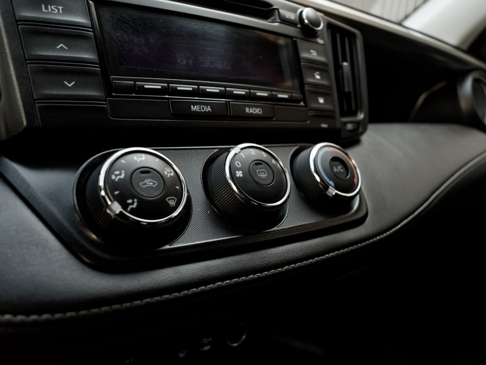 Купить Toyota RAV4 2.0 CVT (146 л.с.) 4WD, 2016 в Екатеренбурге