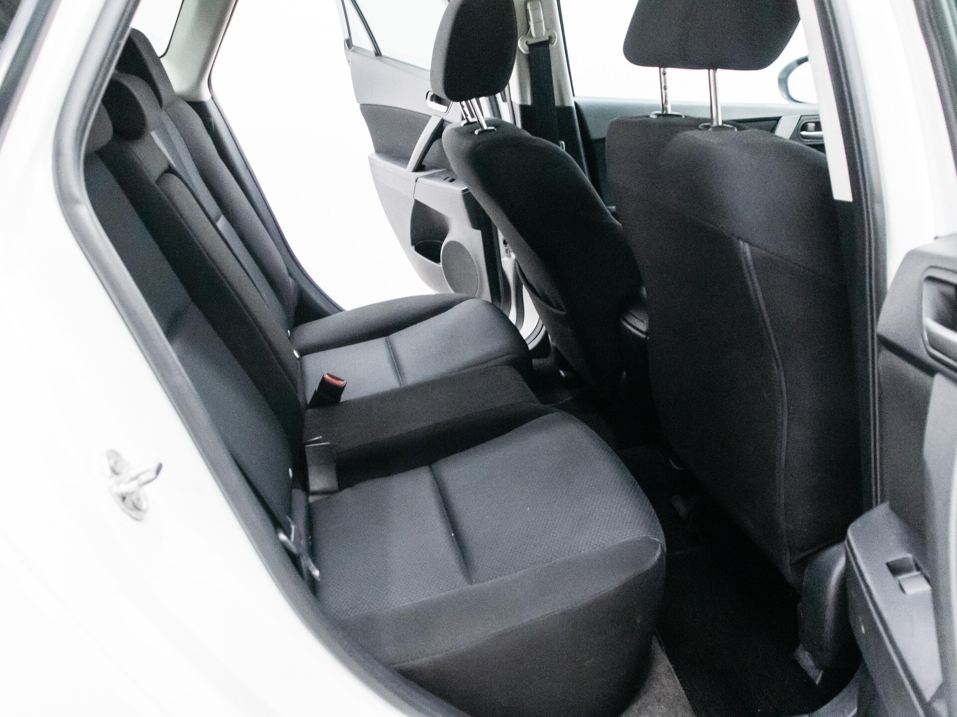 Mazda Axela 2010 25