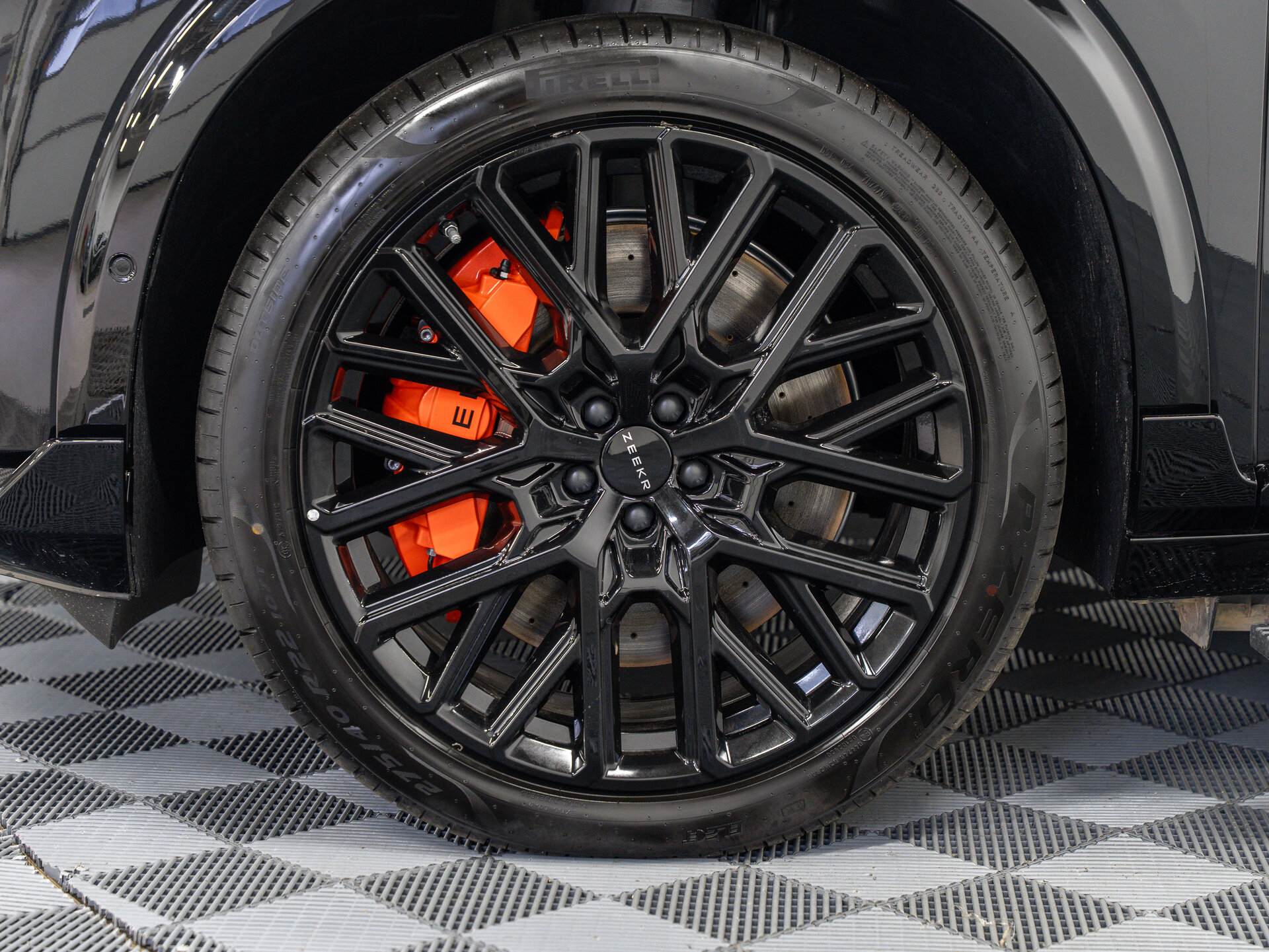 Автомобиль Zeekr 8X Dawn 2.0hyb AT (1401 л.с.) 4WD - 3
