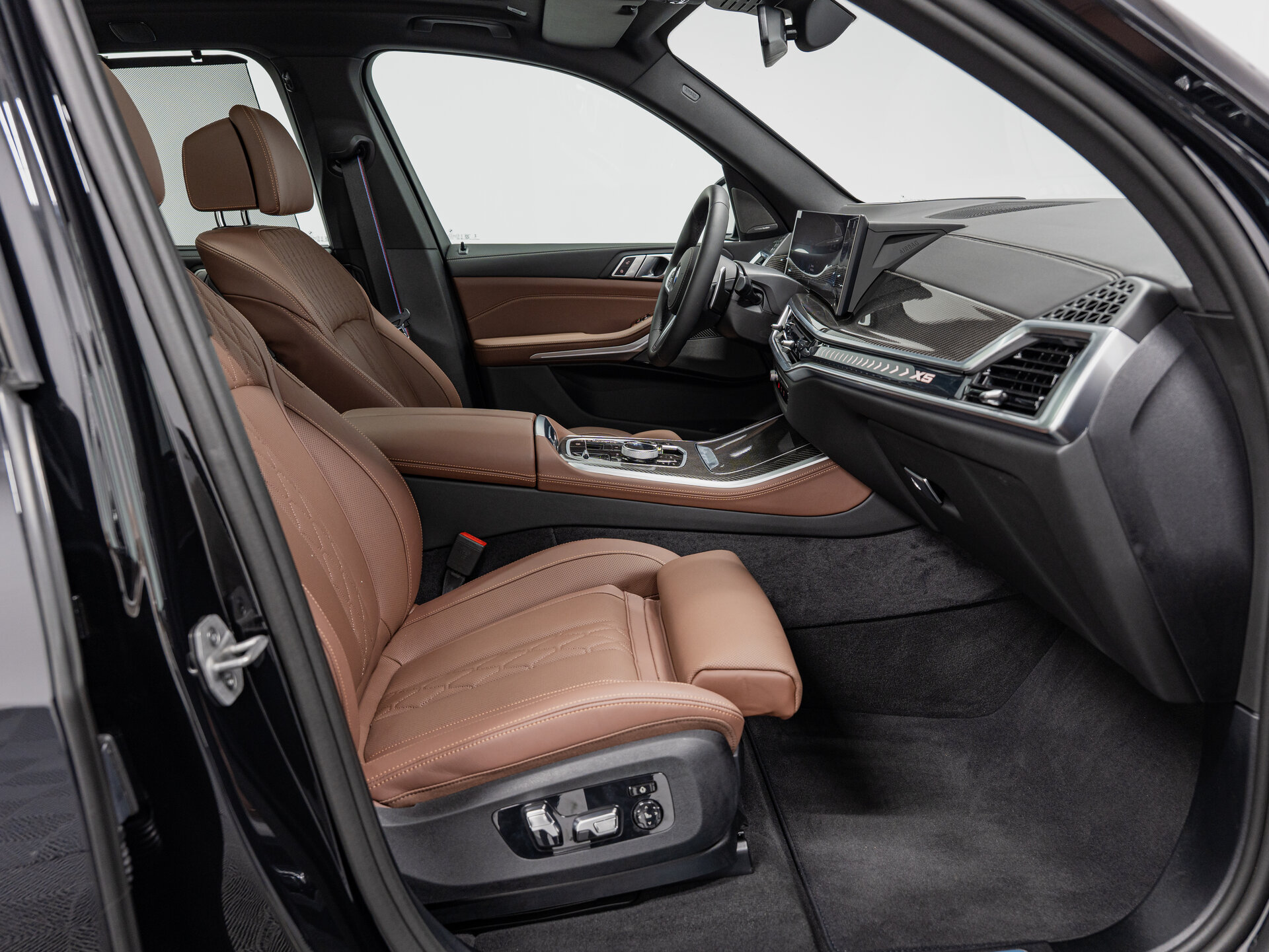 Автомобиль BMW X5 40i 3.0 AT (381 л.с.) 4WD - 13