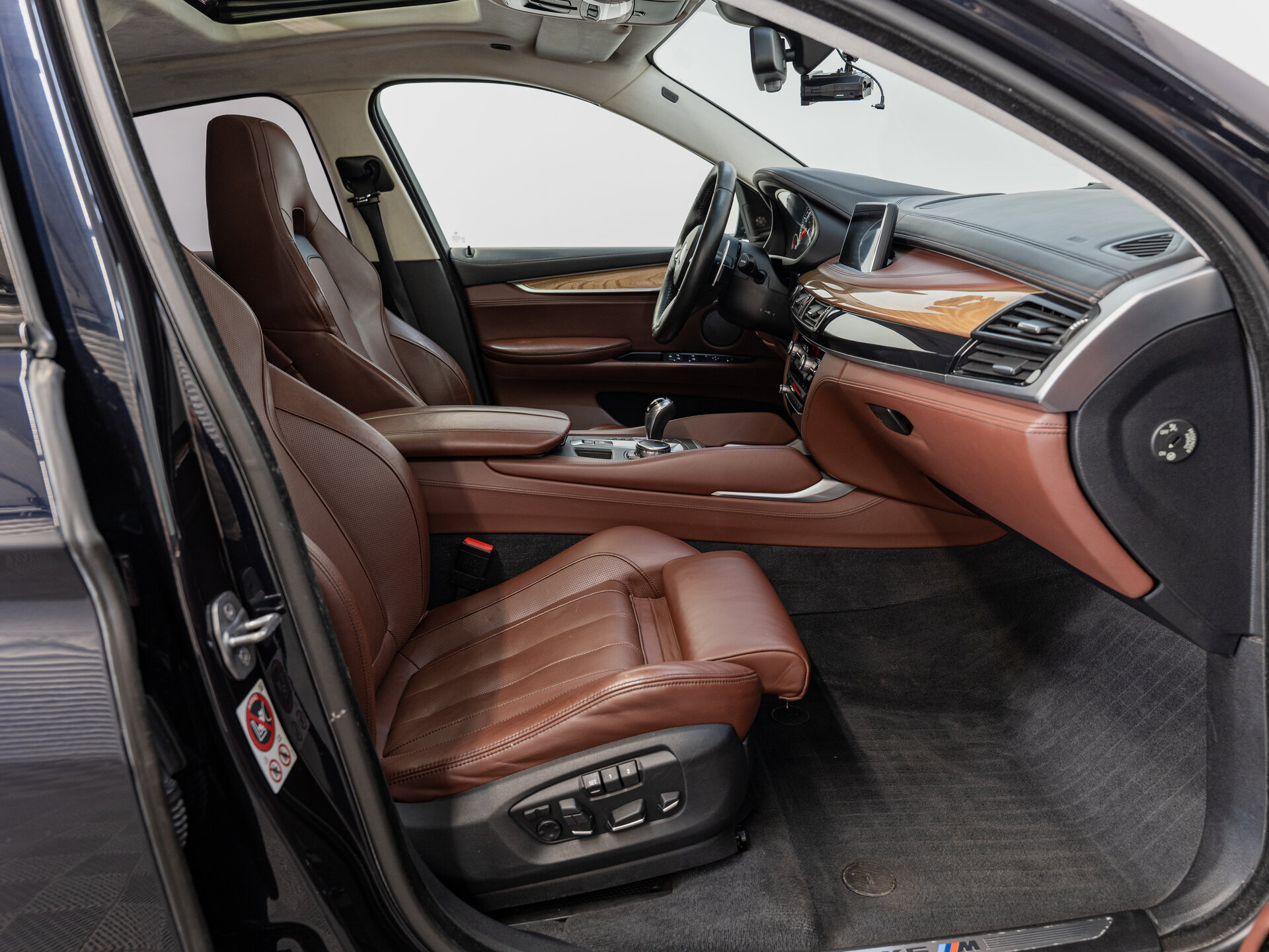 Автомобиль BMW X6 M 4.4 AT (575 л.с.) 4WD - 10