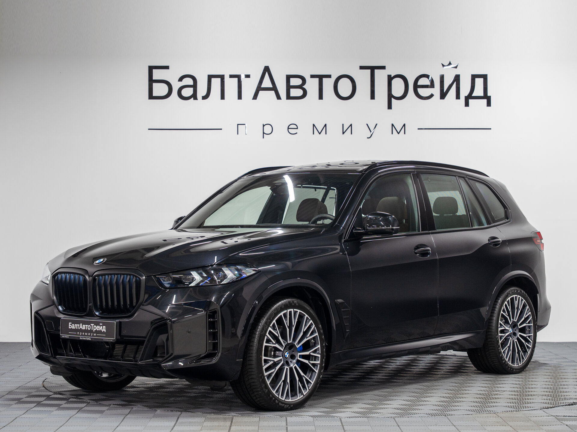 Автомобиль BMW X5 40i 3.0 AT (381 л.с.) 4WD - 1