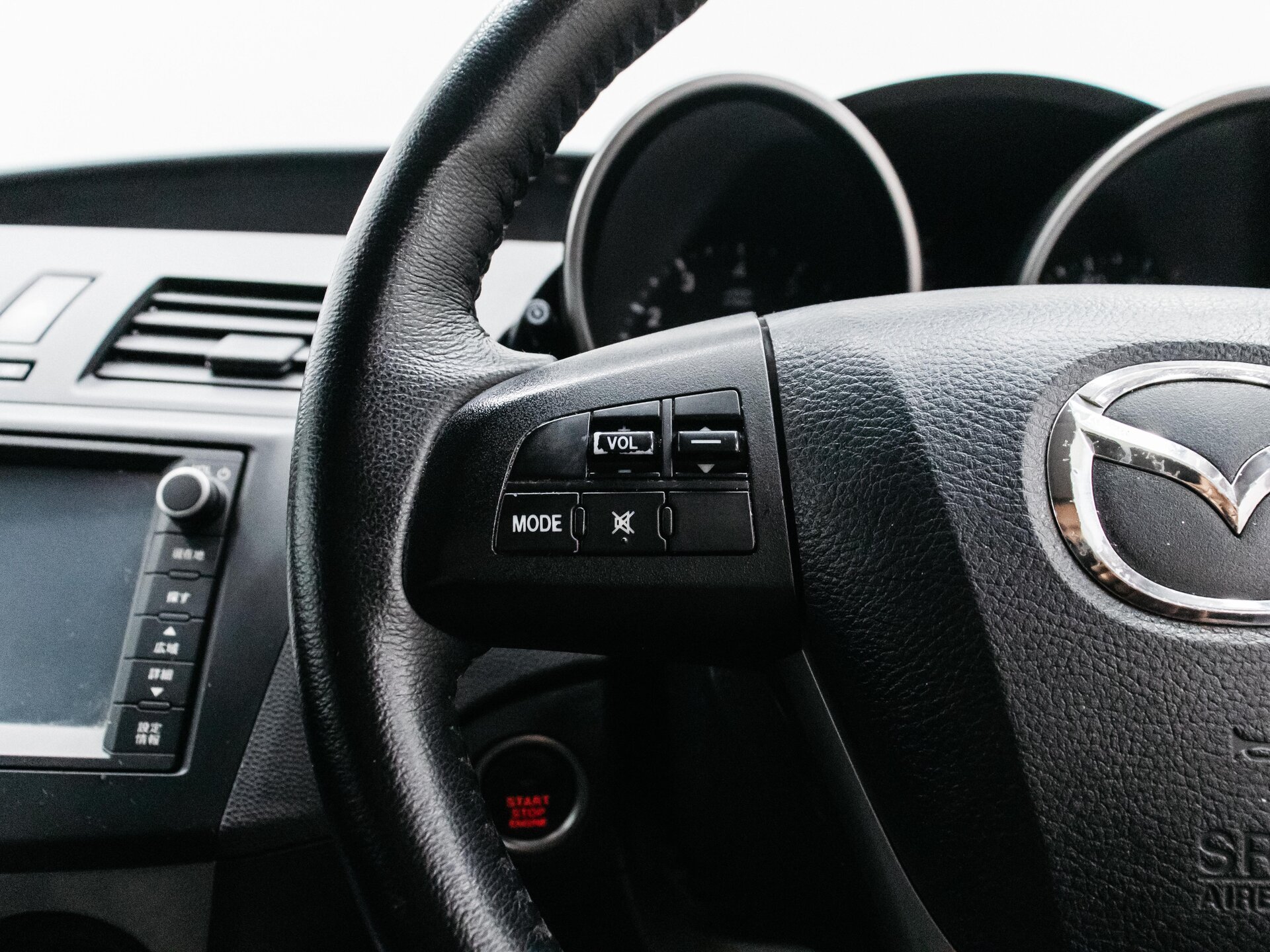Mazda Axela 2010 17