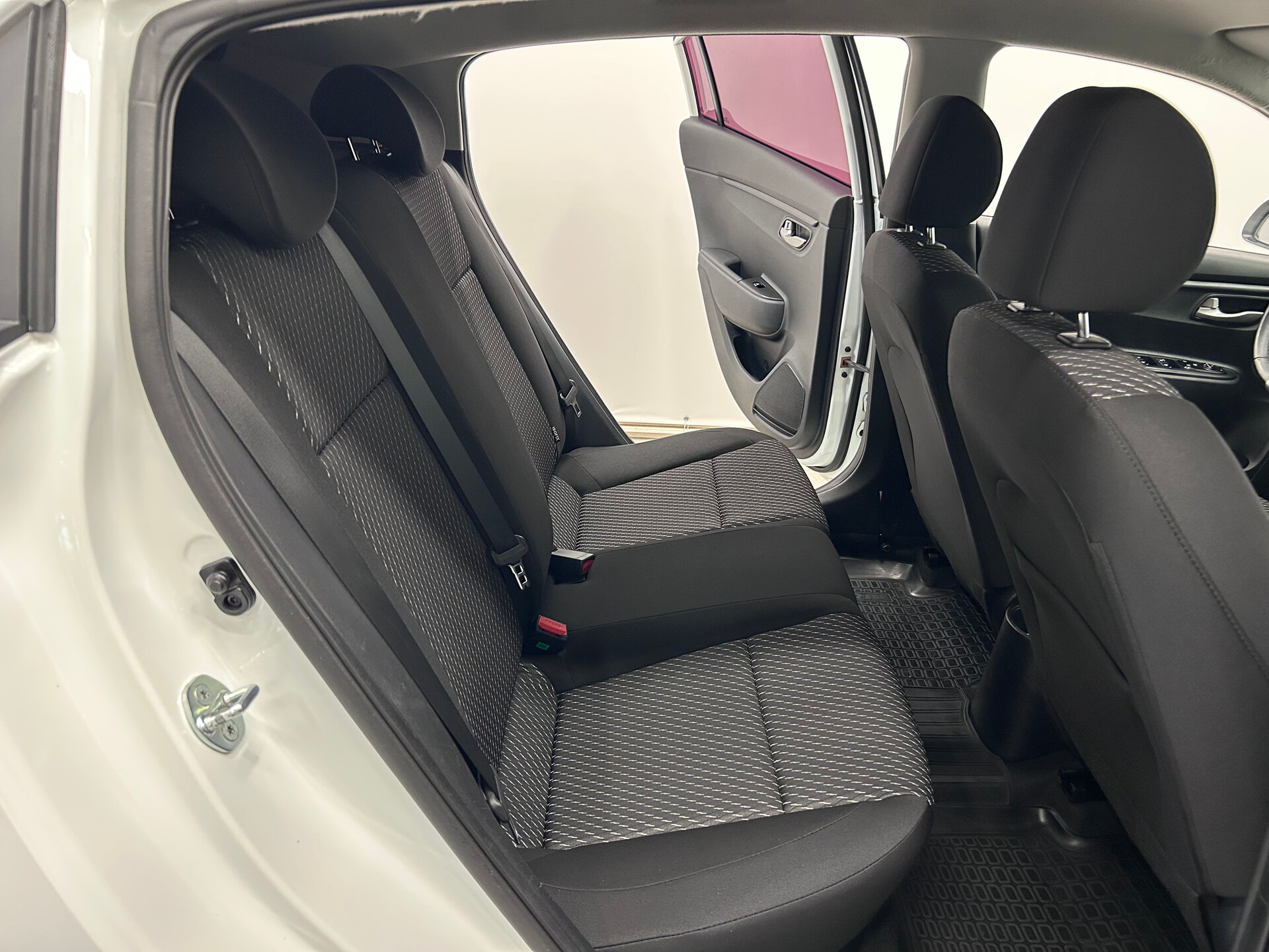Kia Rio 2018 11