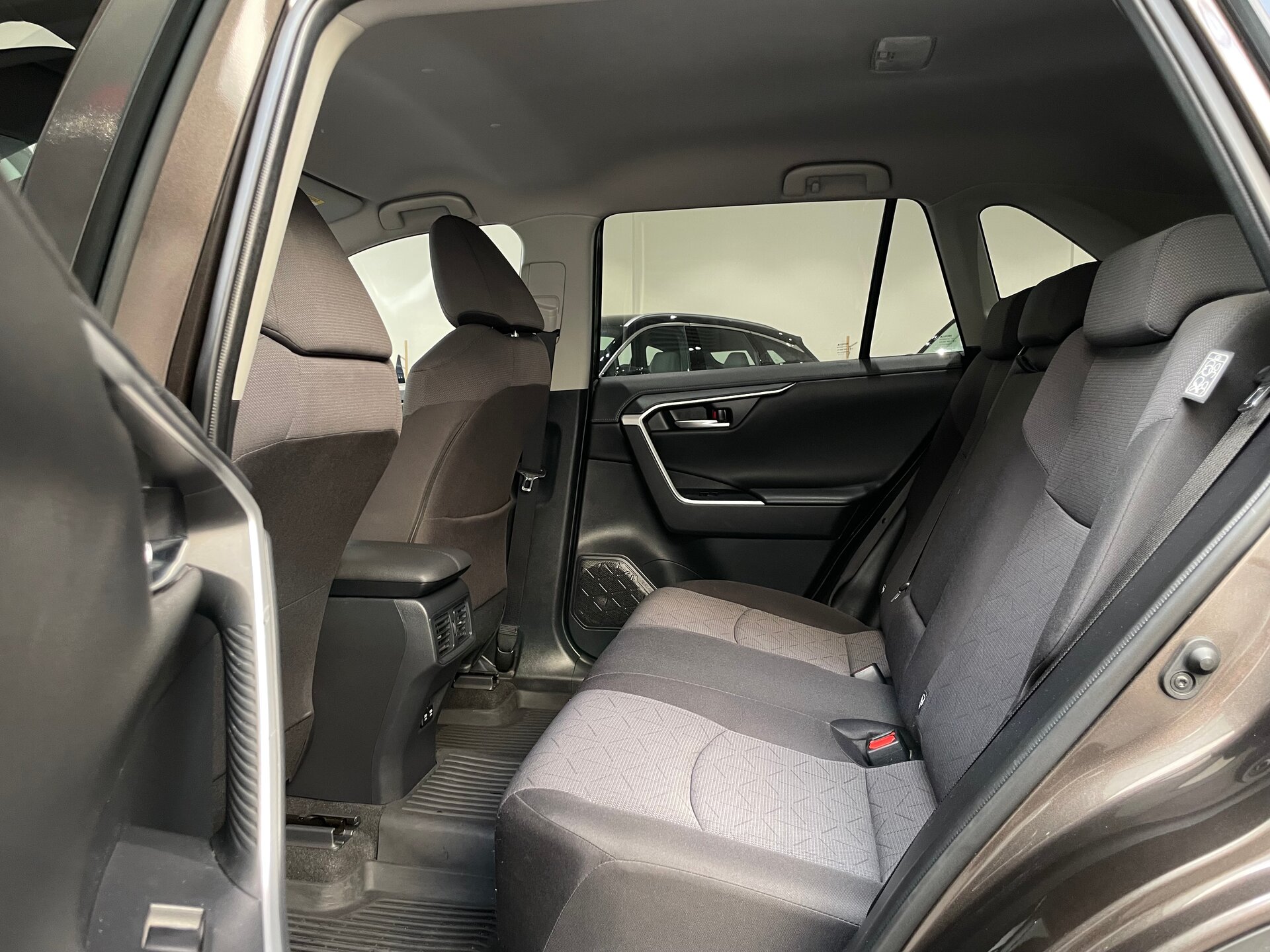 Автомобиль Toyota RAV4 2.0 CVT (149 л.с.) 4WD - 9