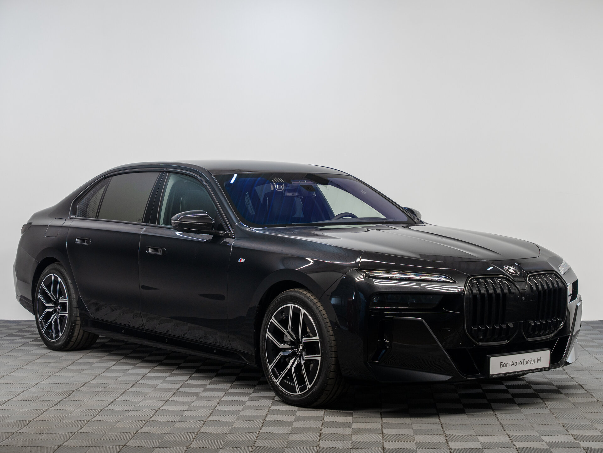 Автомобиль BMW 7 серии 740i xDrive 3.0 AT (380 л.с.) 4WD - 3