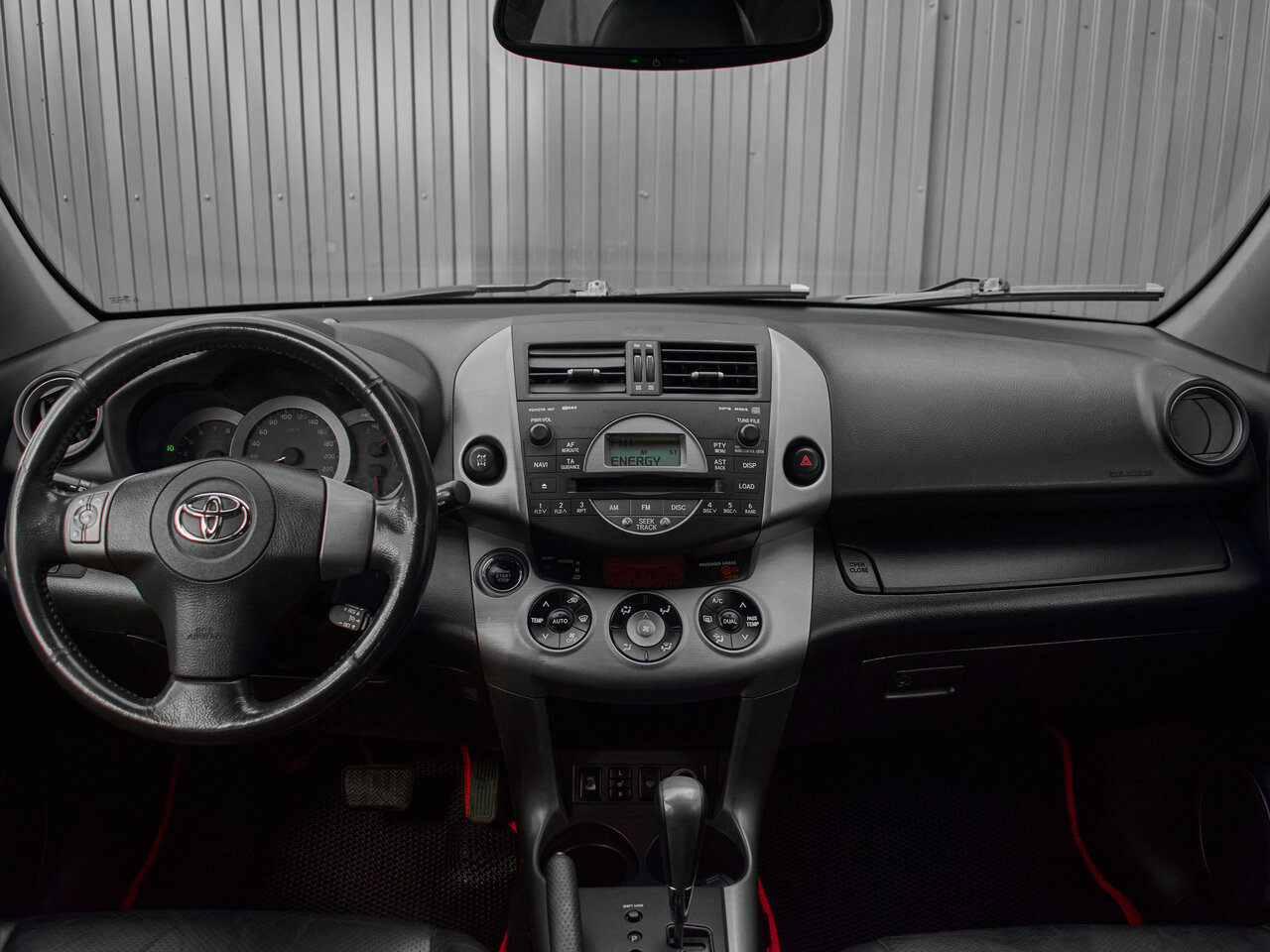 Купить Toyota RAV4 2.4 AT (170 л.с.) 4WD, 2007 в Екатеренбурге