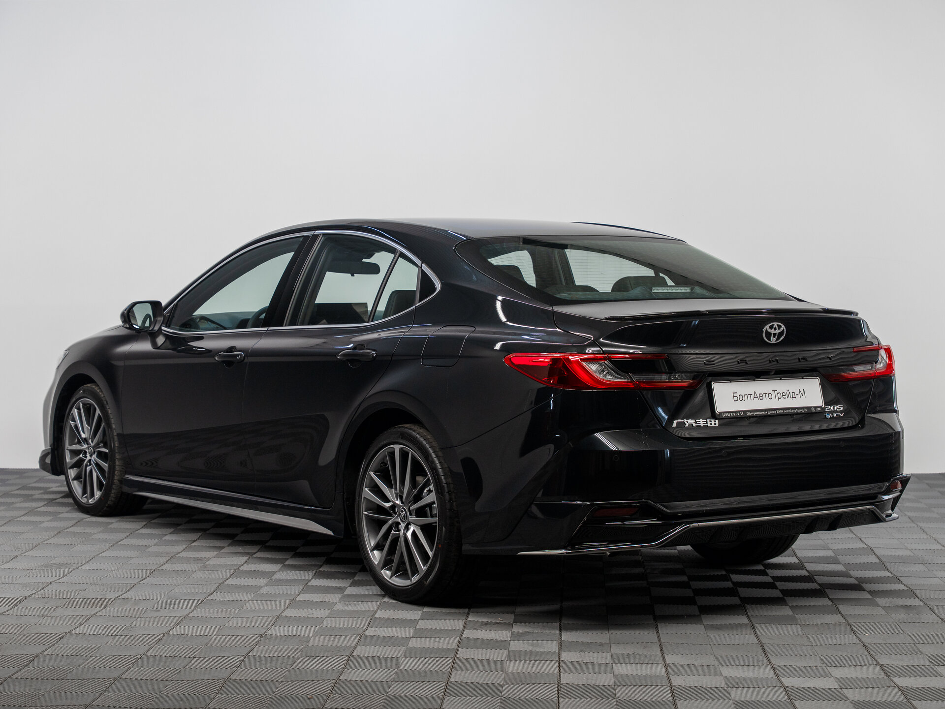 Автомобиль Toyota Camry 2.0hyb CVT (231 л.с.) - 7