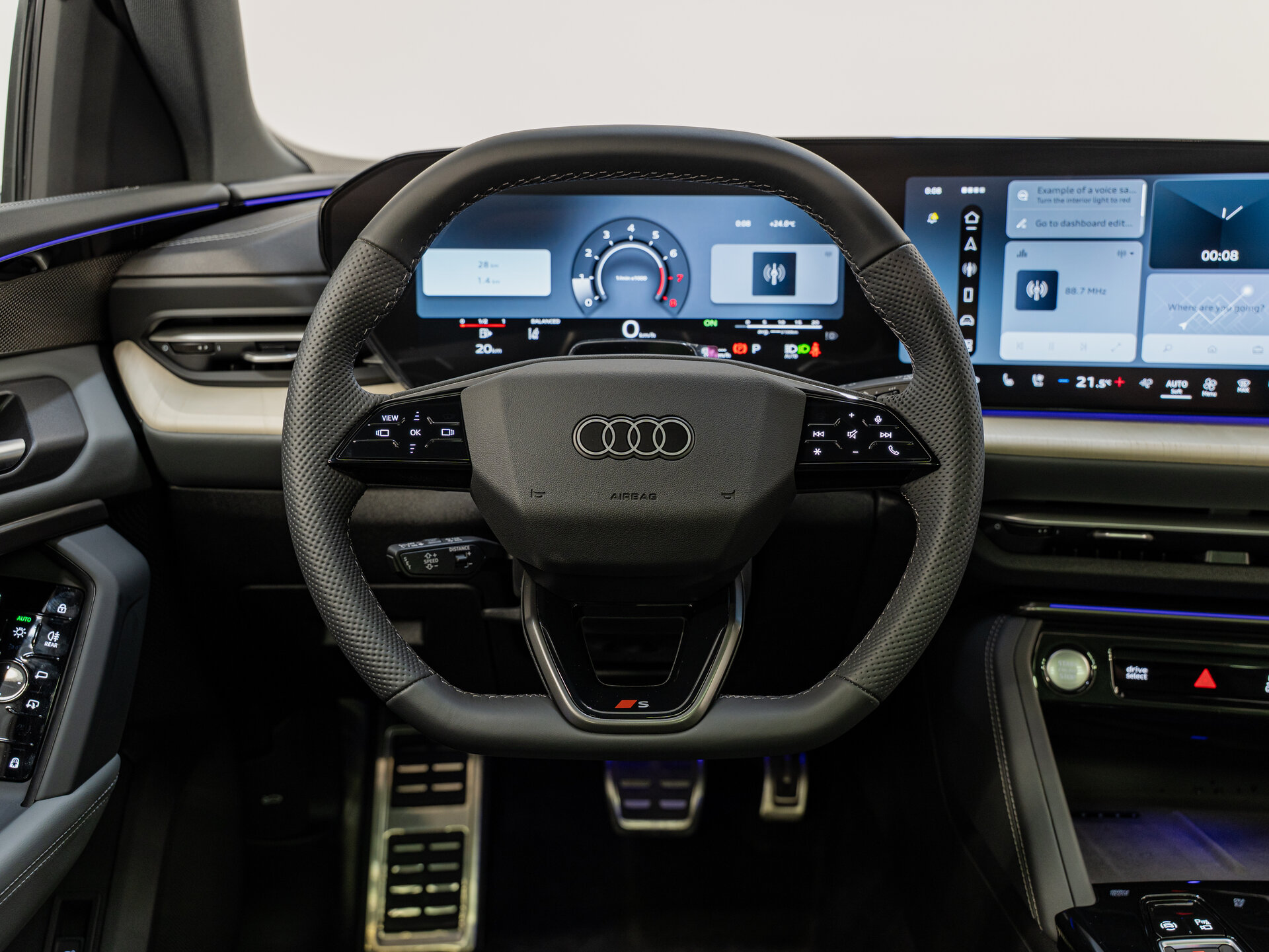 Автомобиль Audi Q5 L 2.0 AMT (204 л.с.) 4WD - 13