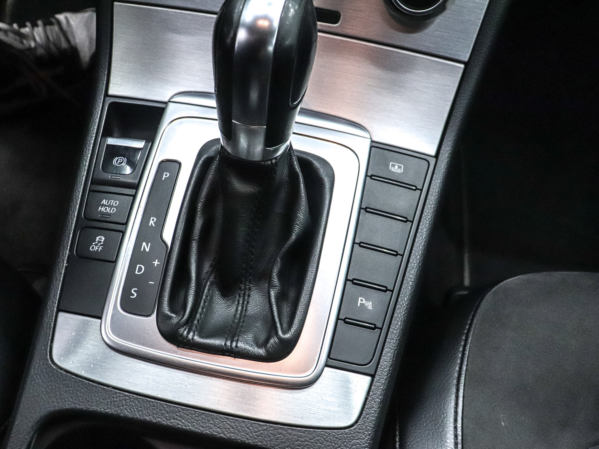Volkswagen Passat 2012 18