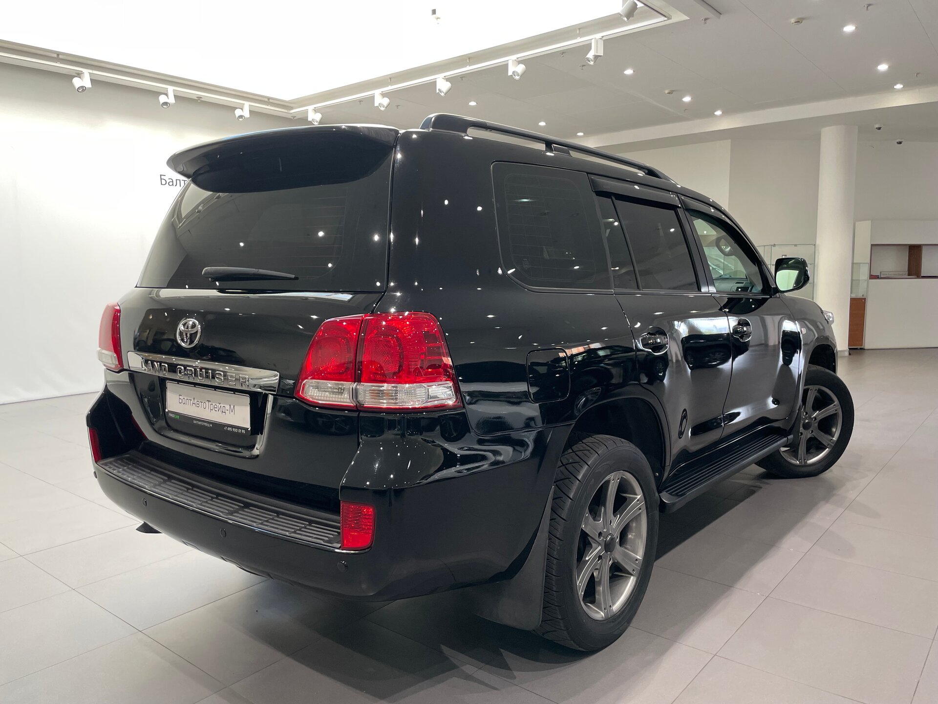 Автомобиль Toyota Land Cruiser 4.5d AT (235 л.с.) 4WD - 6