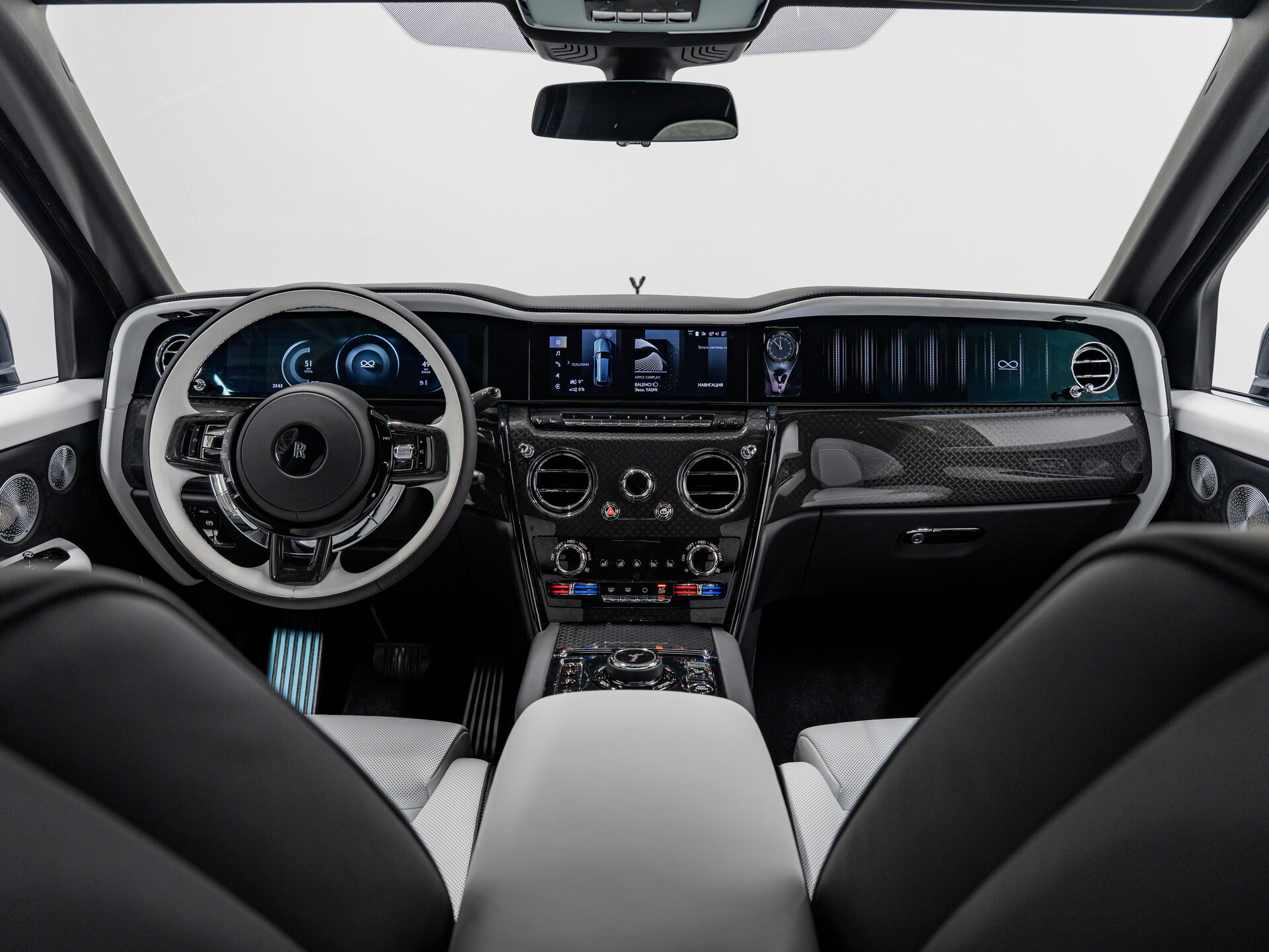 Автомобиль Rolls-Royce Cullinan Black Badge 6.8 AT (600 л.с.) 4WD - 16