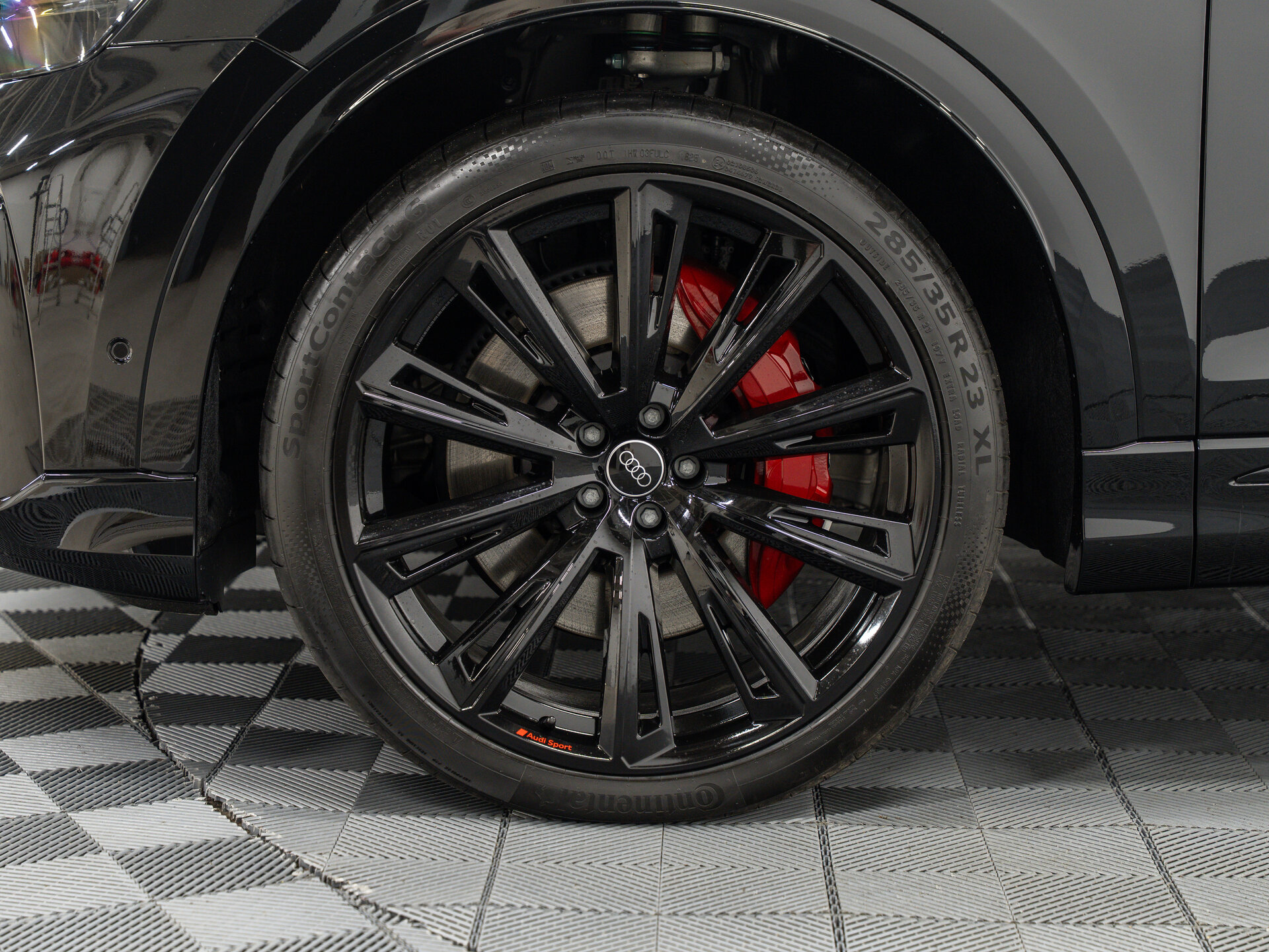 Автомобиль Audi SQ8 4.0 AT (507 л.с.) 4WD - 3
