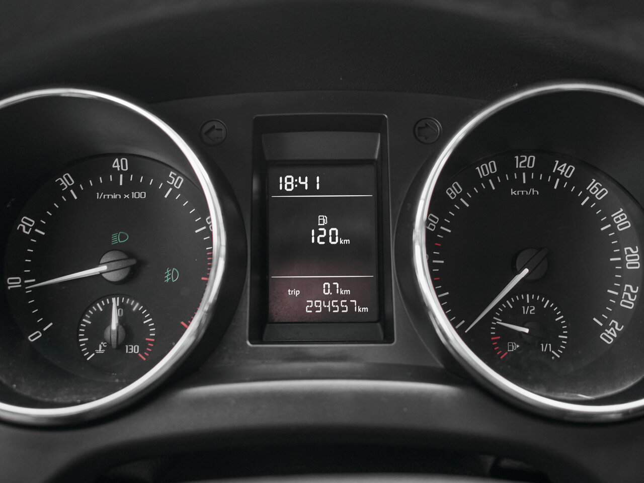 Купить Skoda Yeti 1.2 MT (105 л.с.), 2010 в Екатеренбурге