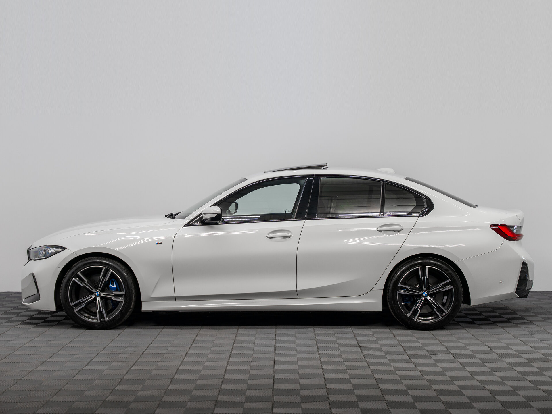 Автомобиль BMW 3 серии 320i 2.0 AT (184 л.с.) - 8