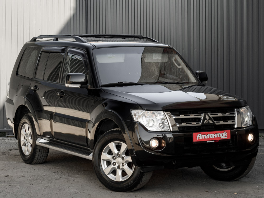 Купить Mitsubishi Pajero 3.0 AT (178 л.с.) 4WD, 2013 в Екатеренбурге