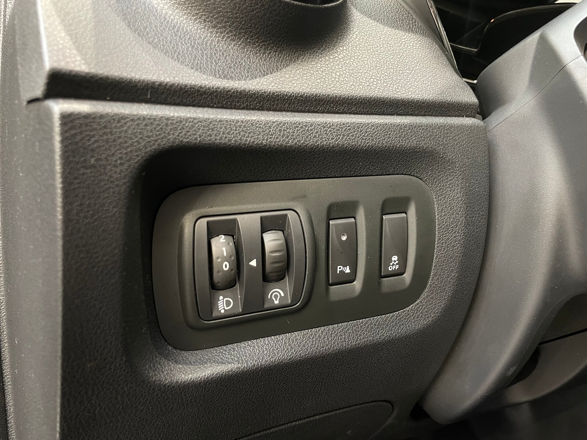 Автомобиль Renault Kaptur 2.0 AT (143 л.с.) 4WD - 19