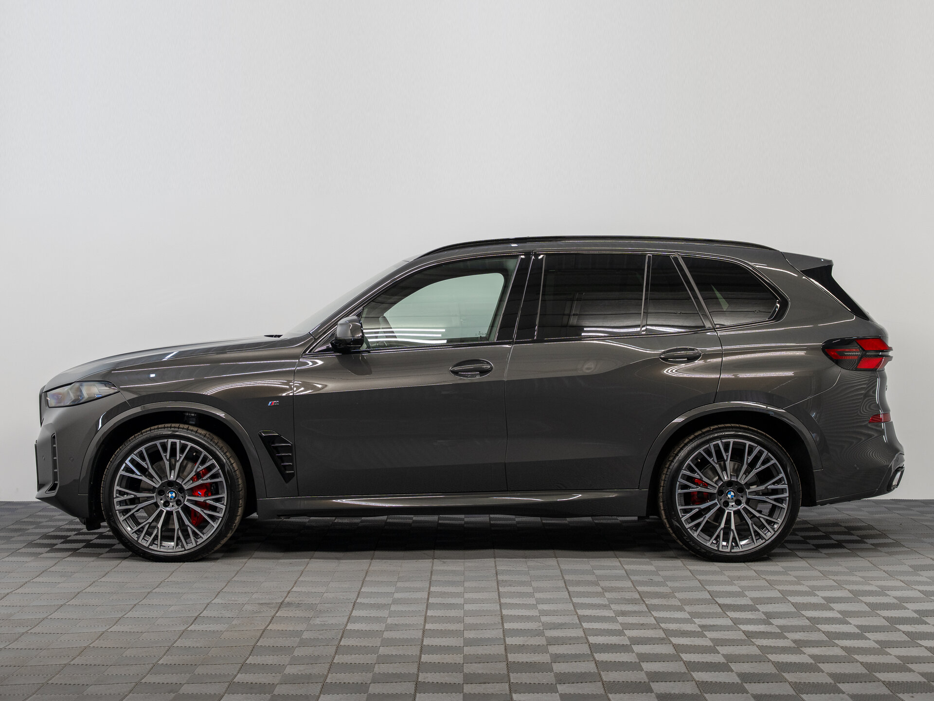 Автомобиль BMW X5 40d 3.0d AT (352 л.с.) 4WD - 6