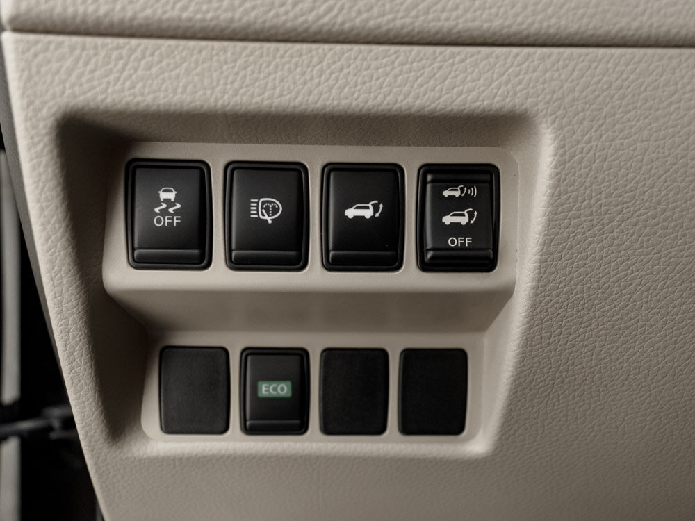 Купить Nissan X-Trail 2.0 CVT (144 л.с.) 4WD, 2015 в Екатеренбурге