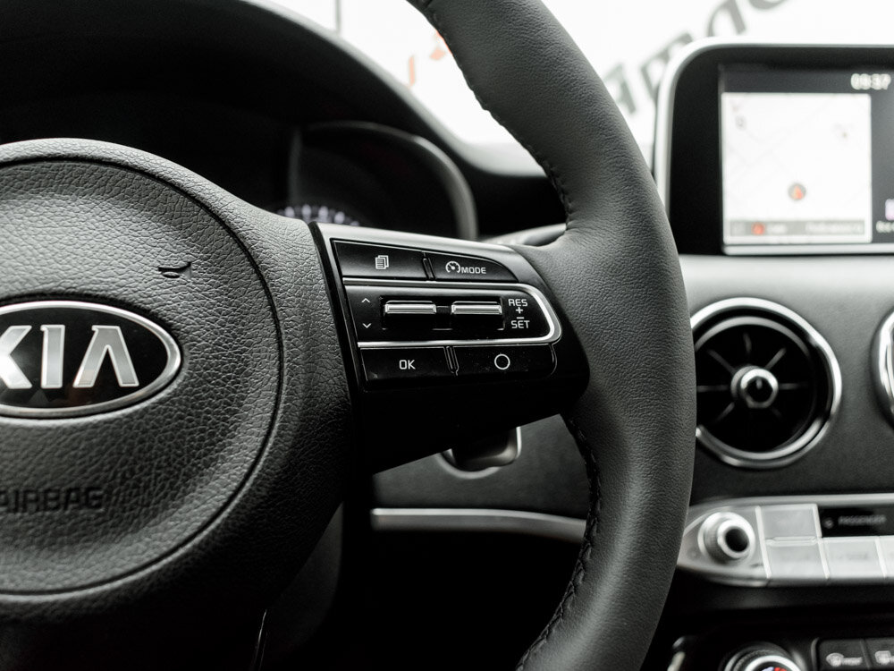 Купить Kia Stinger 2.0 AT (247 л.с.) 4WD, 2018 в Екатеренбурге
